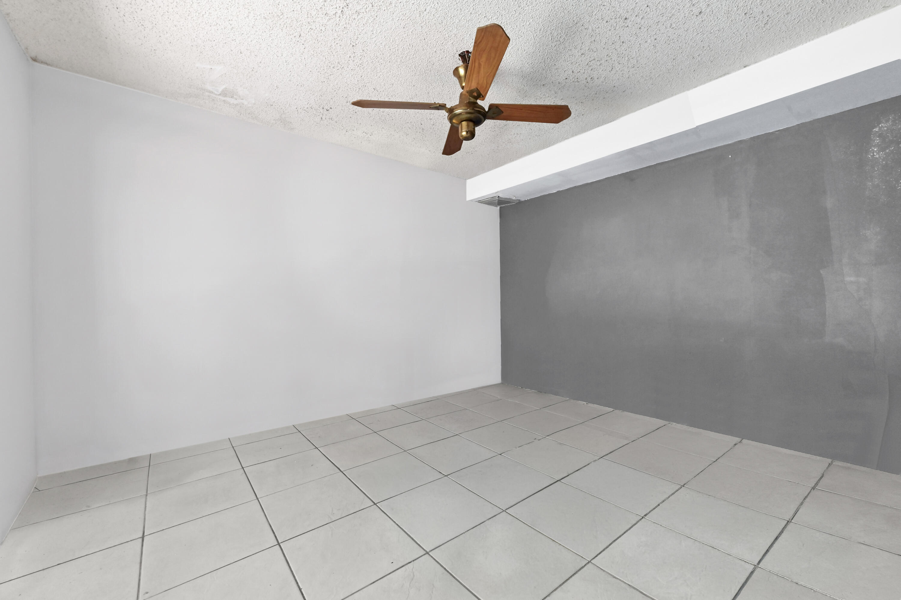 2423 24th Lane Property Photo 10
