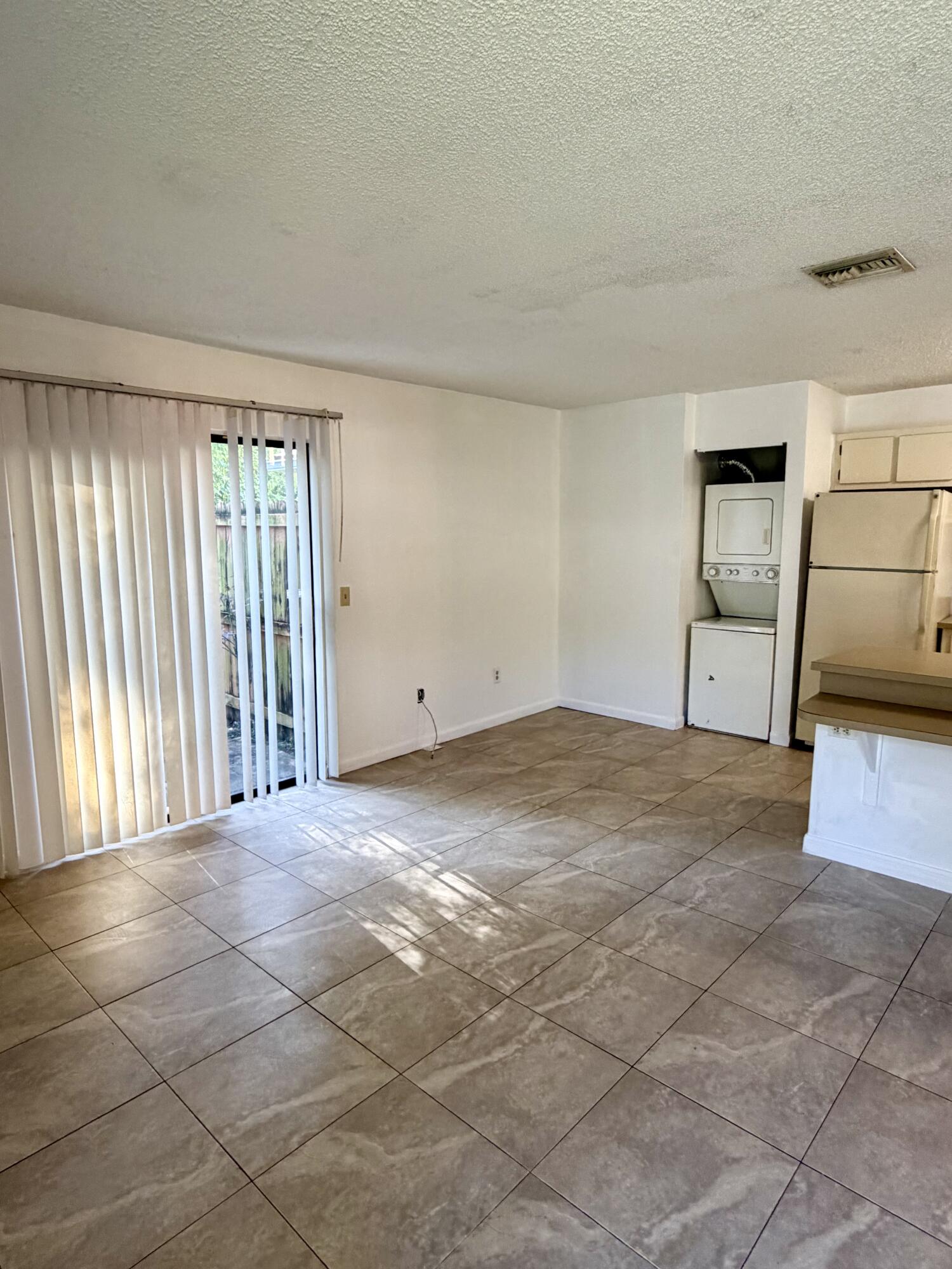 1834 My Pl Lane Property Photo 6