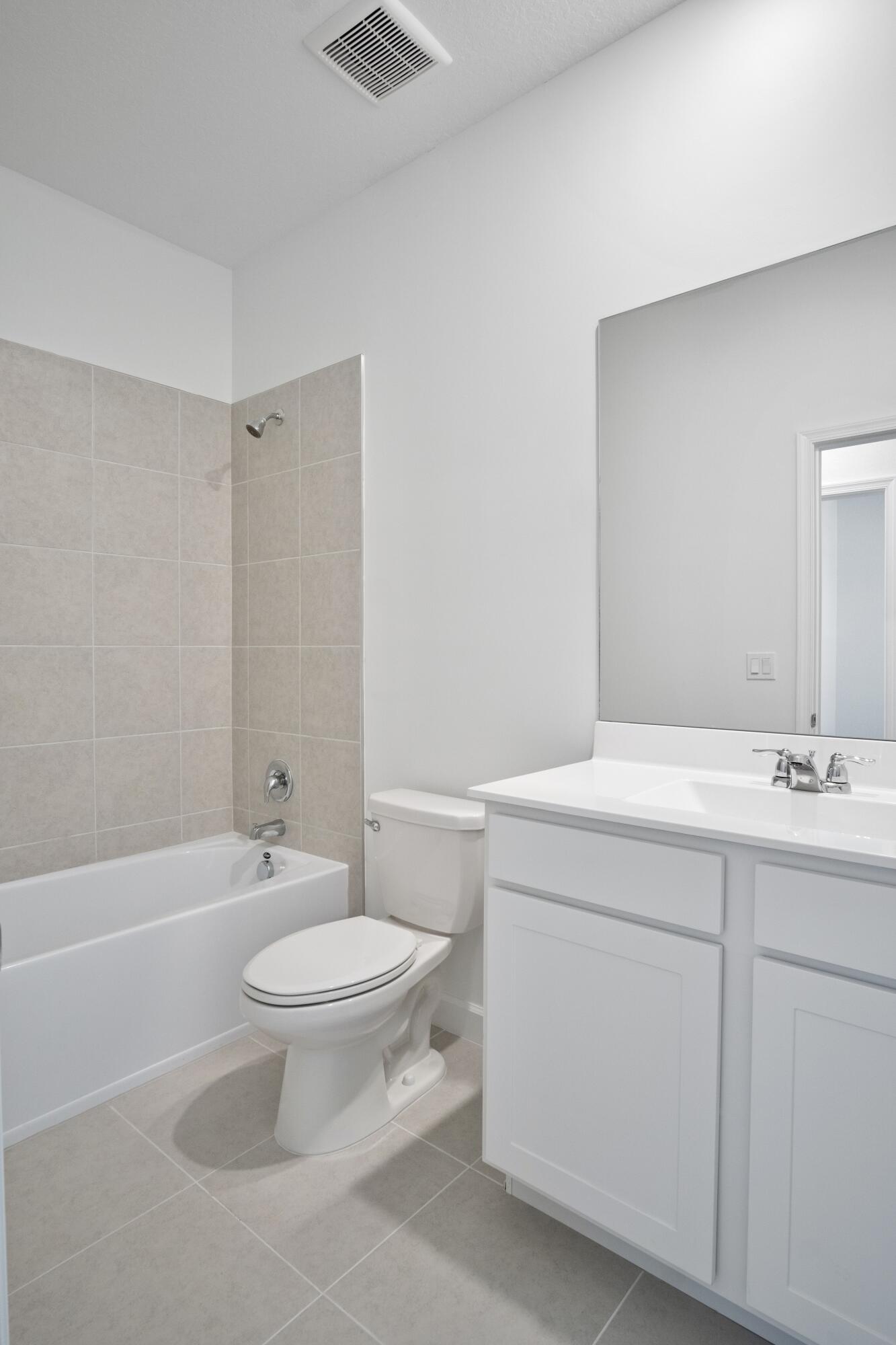 381 Se Crossoak Lane Property Photo 16