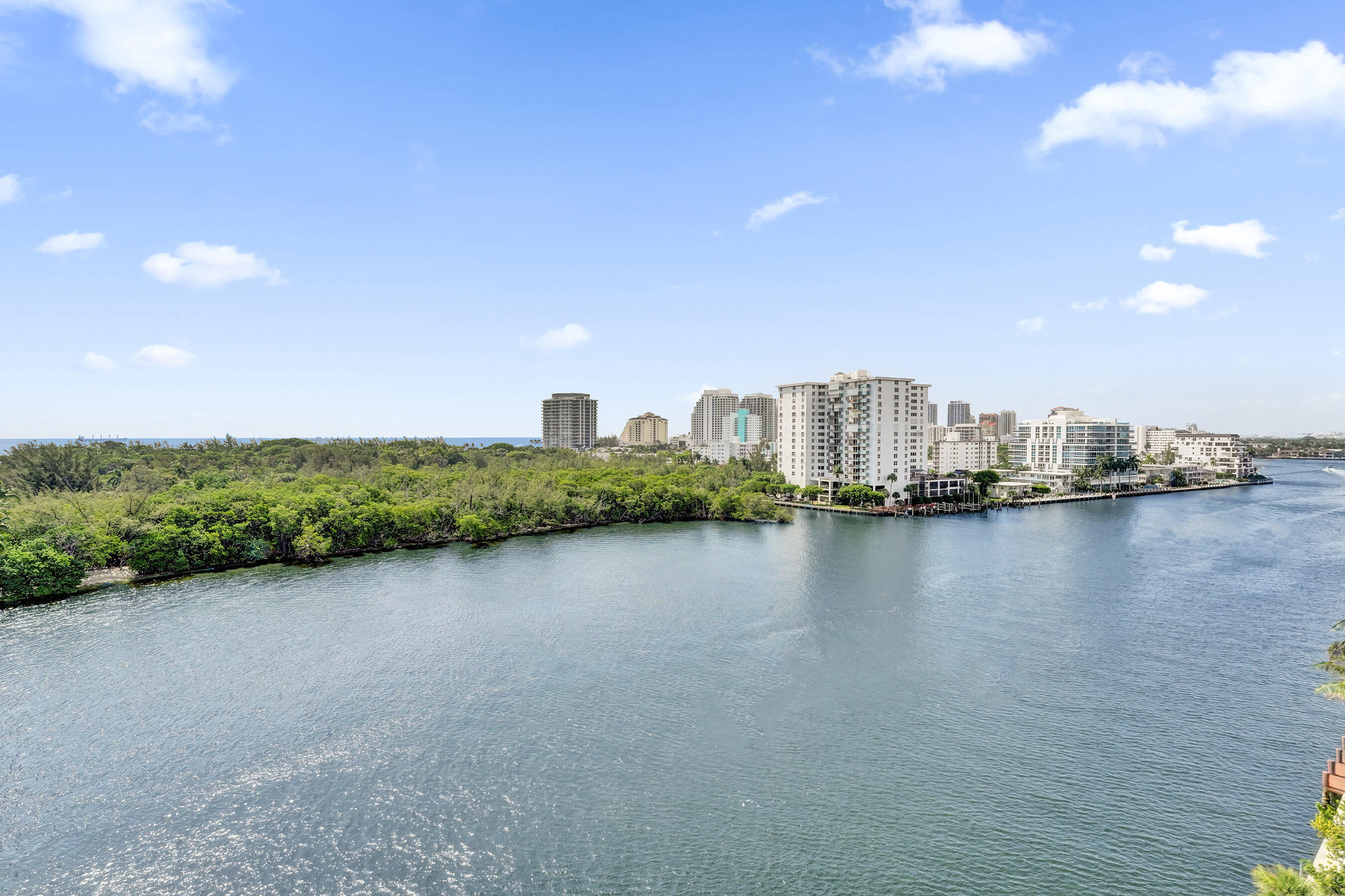 936 Intracoastal Drive 10e Property Photo 1