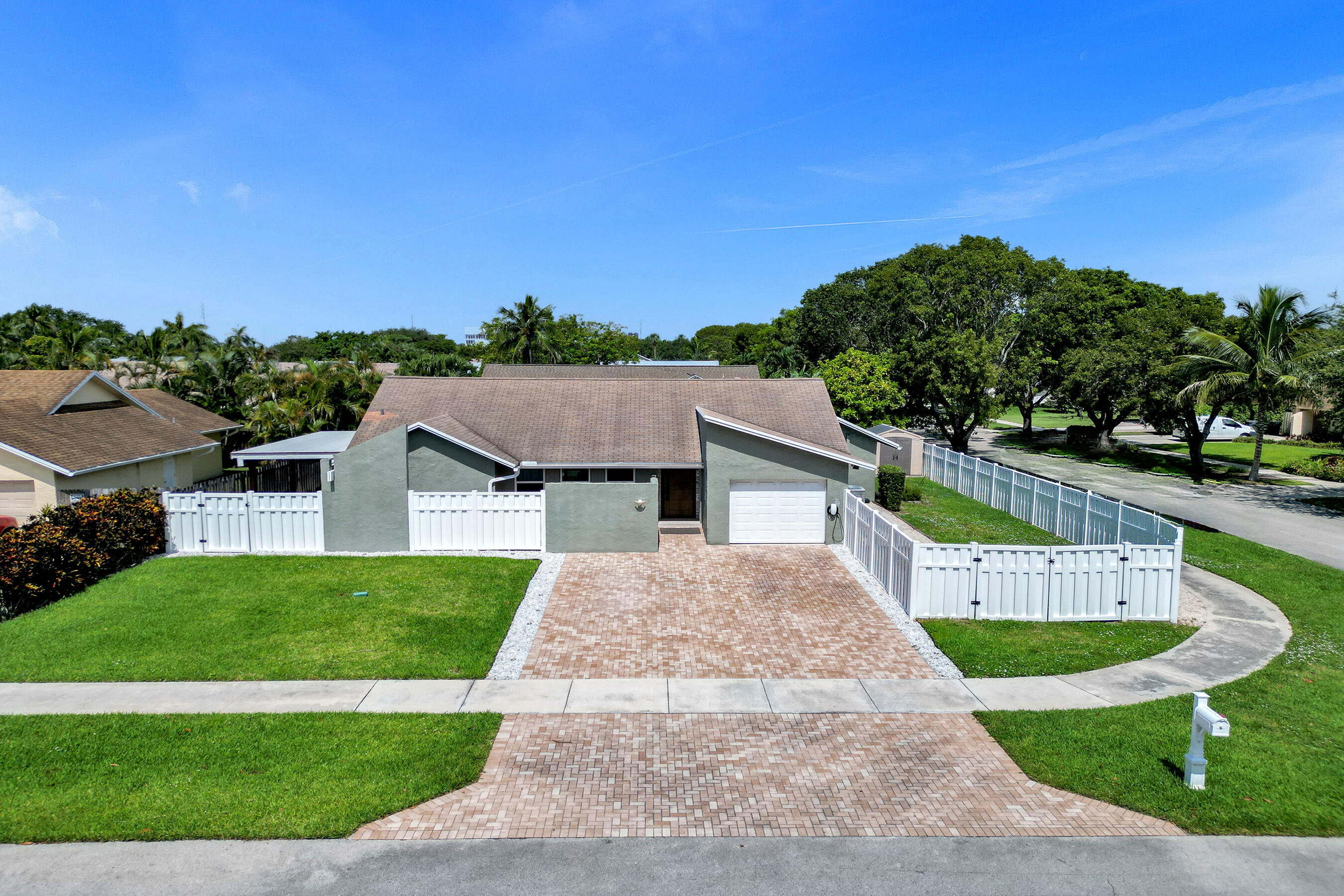 3010 CORMORANT Road Property Photo 1