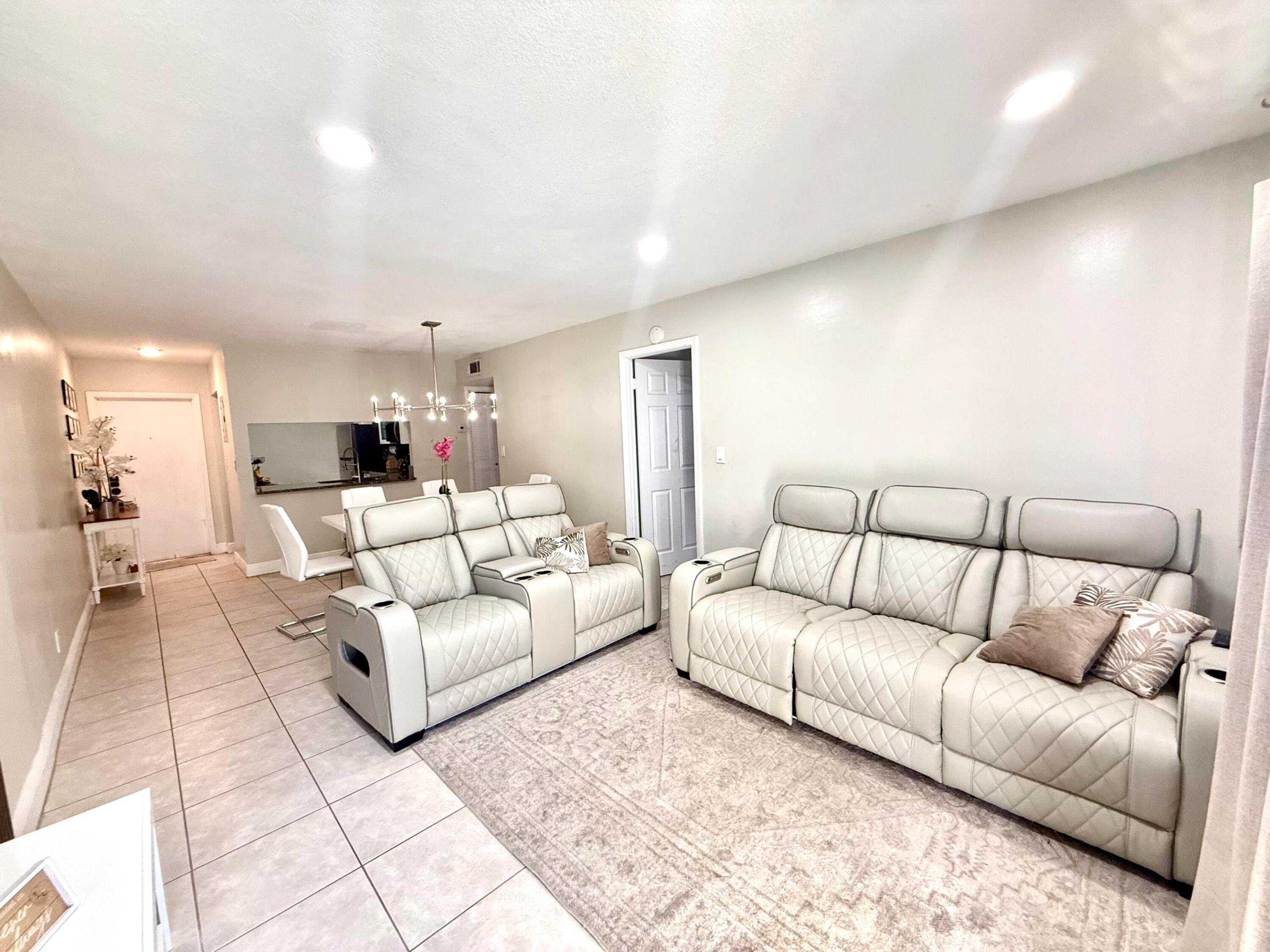 1421 Nw 45th Street 2 Property Photo 9