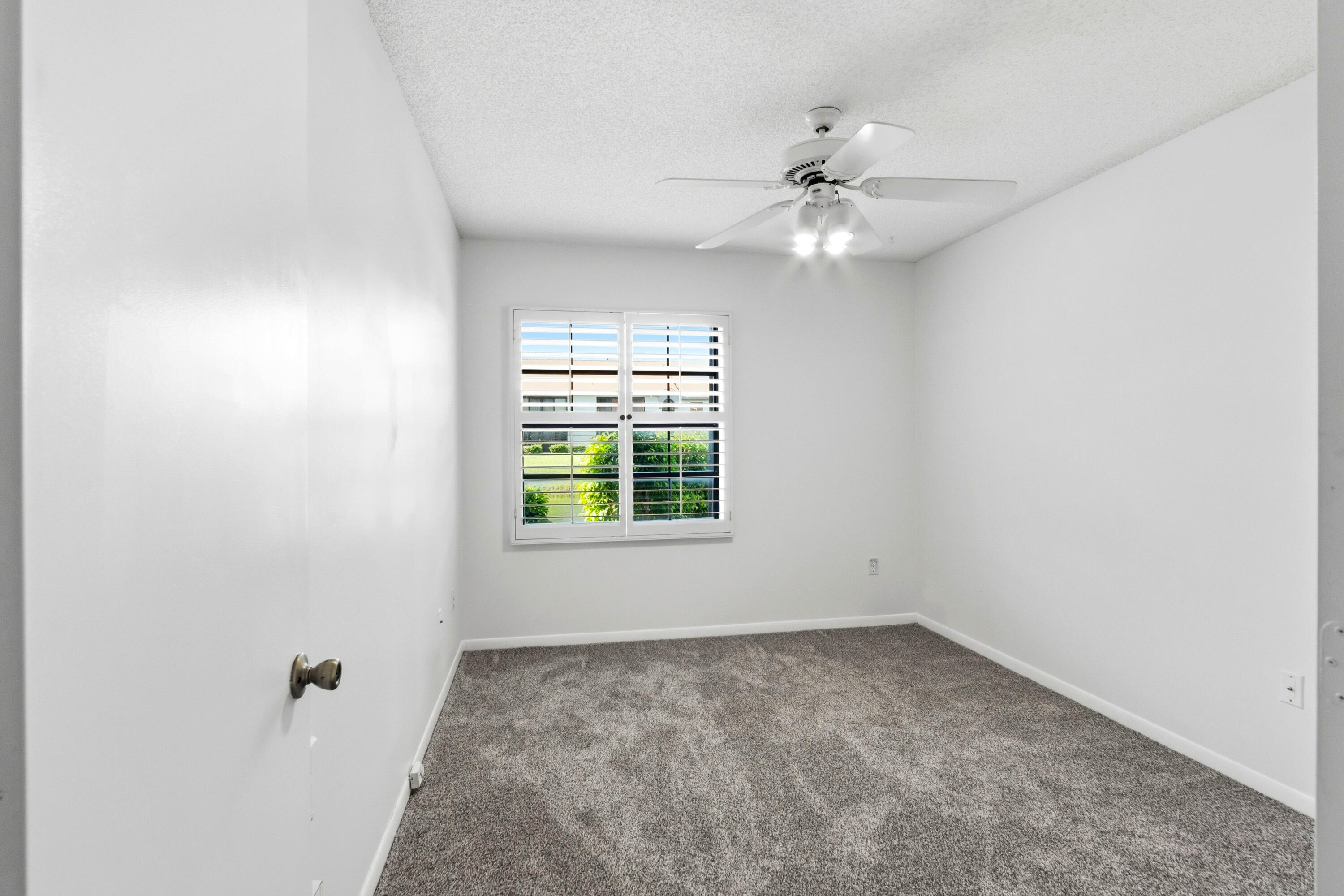 5226 Europa Drive C Property Photo 19