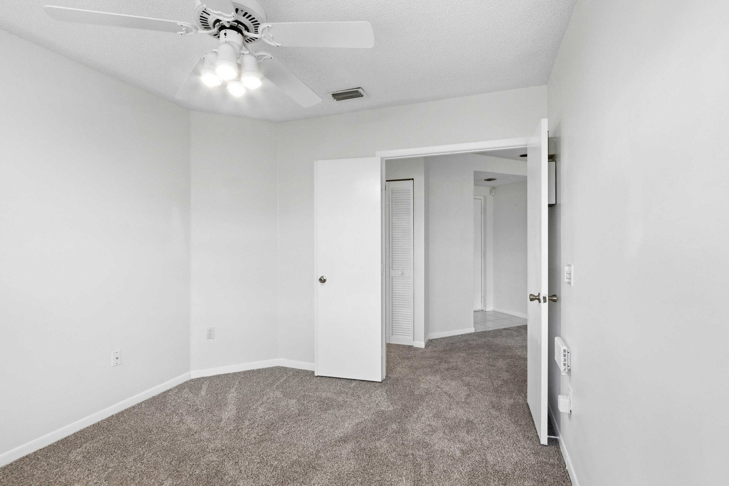 5226 Europa Drive C Property Photo 20