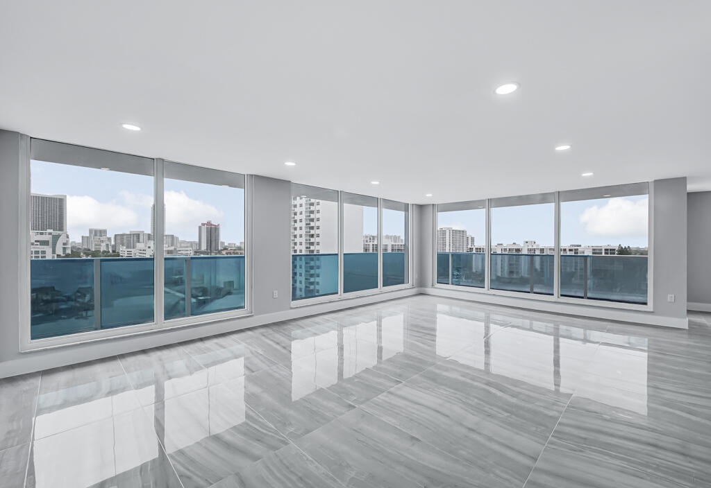 2751 S Ocean Drive 1008 Property Photo 14