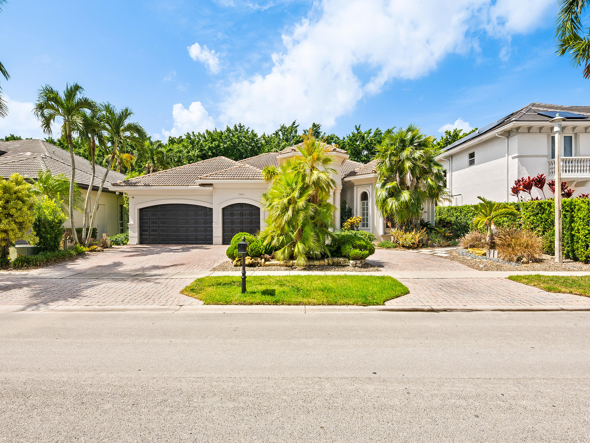 10800 Blue Palm Street Property Photo 31