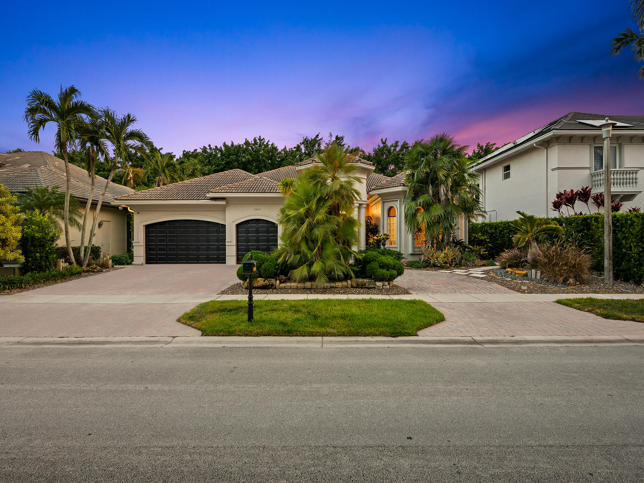 10800 Blue Palm Street Property Photo 44