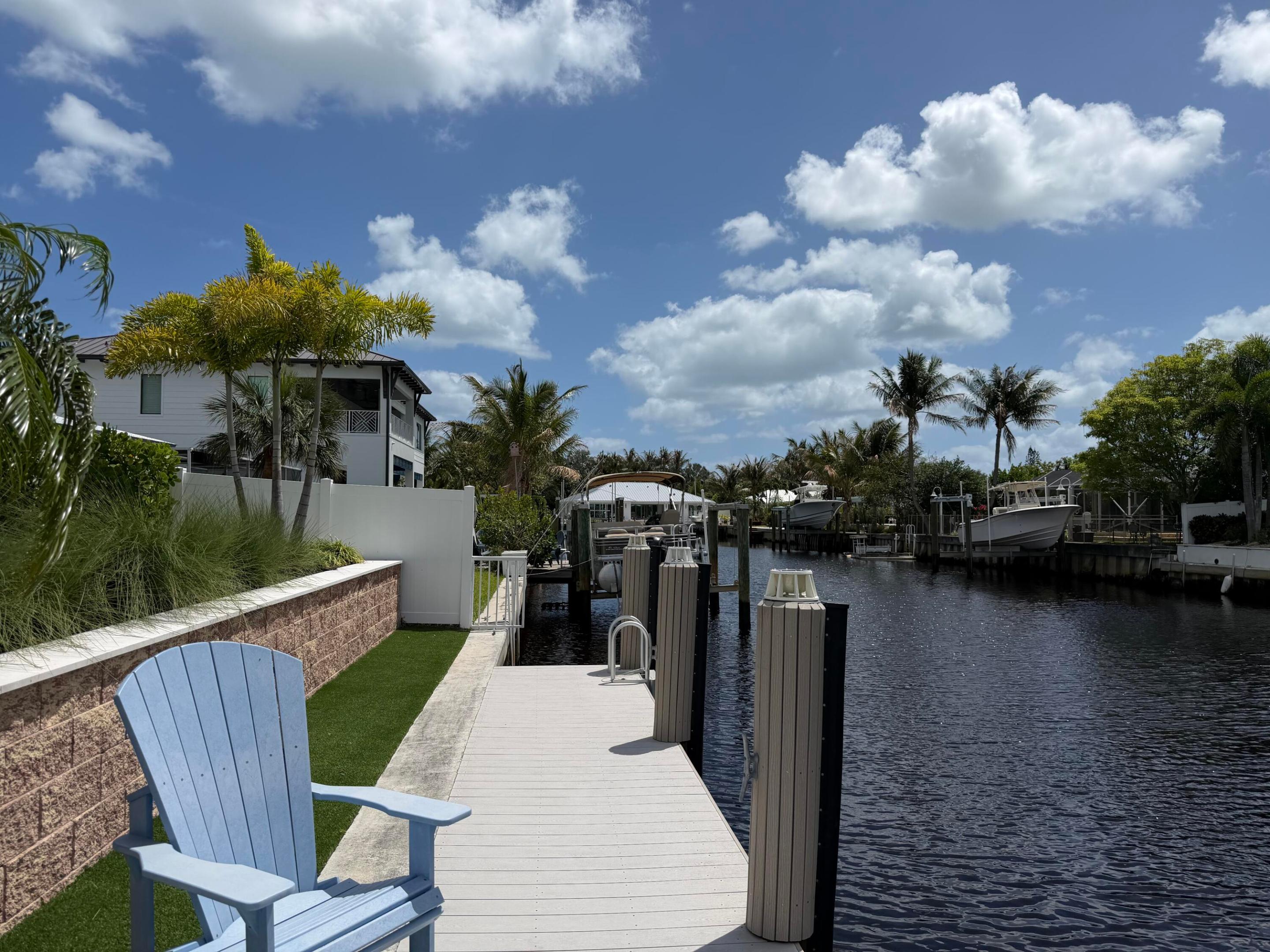 16 Leeward Circle Property Photo 13