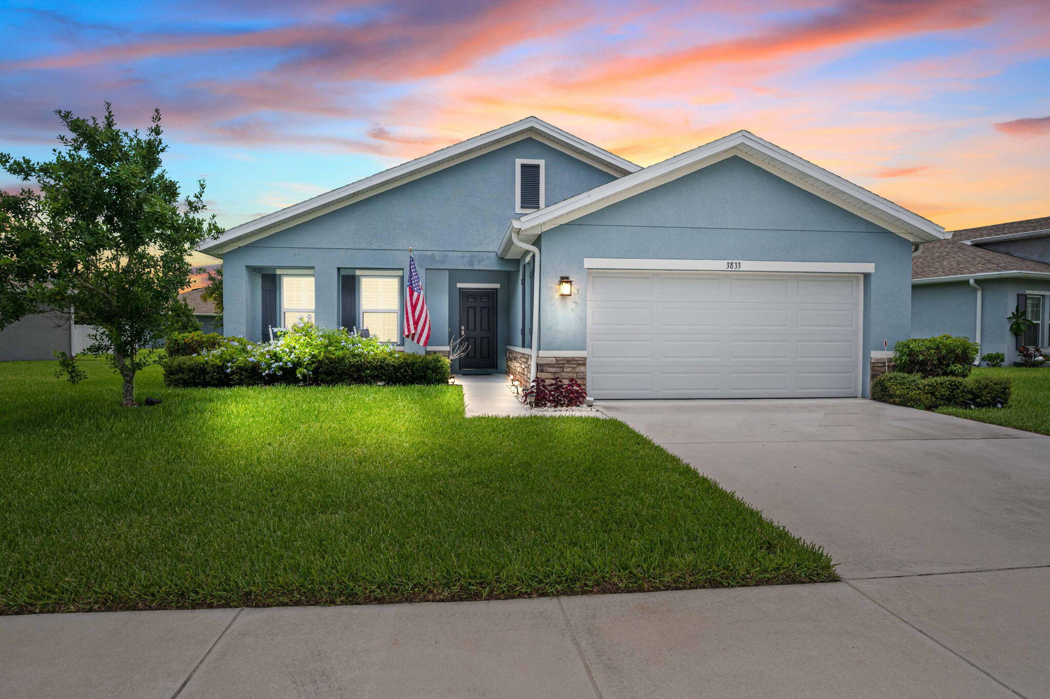 3833 Lancove Way Property Photo 1
