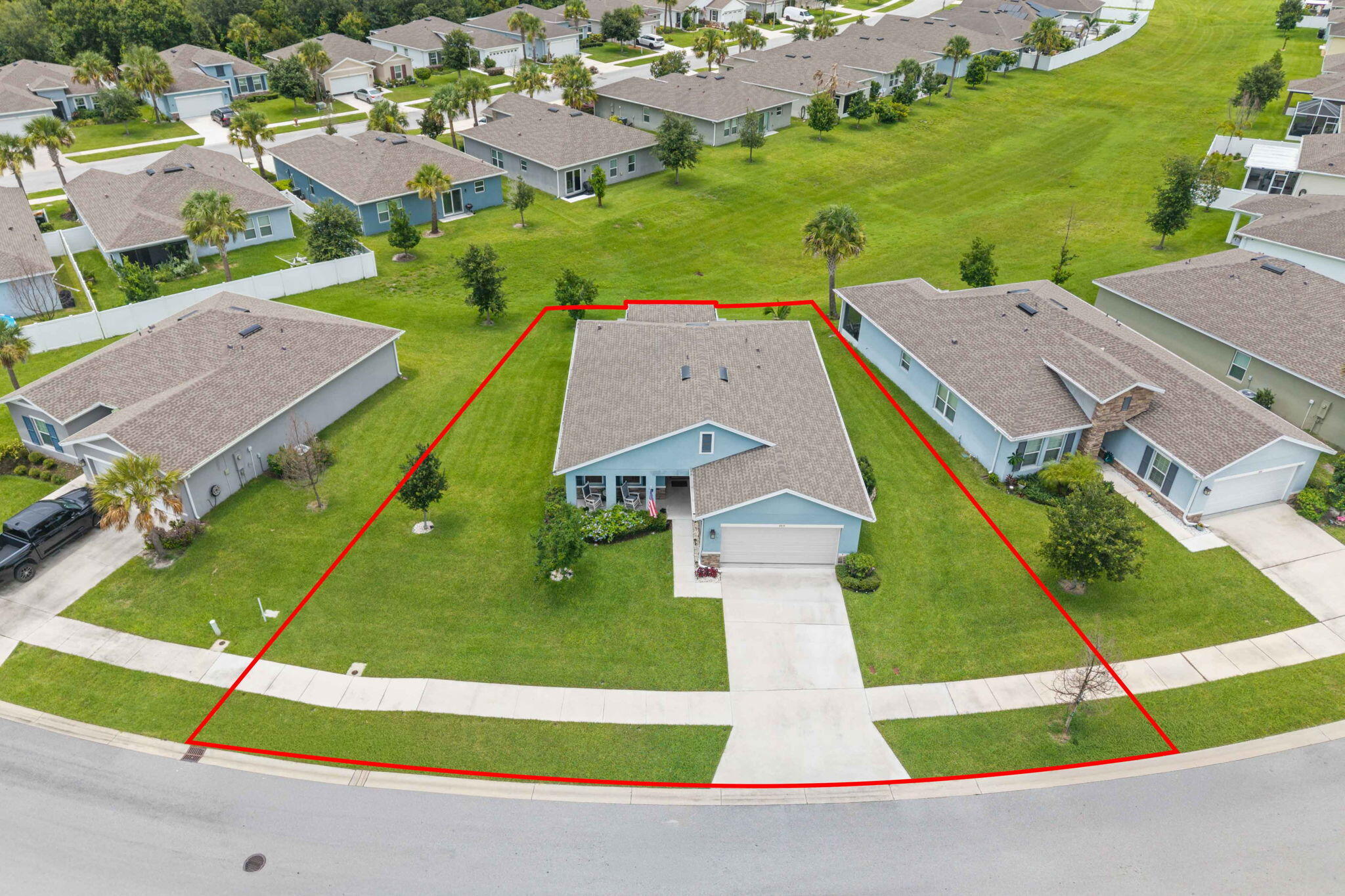 3833 Lancove Way Property Photo 2