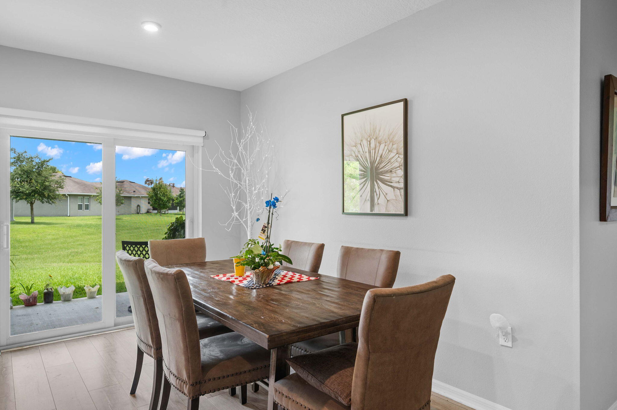 3833 Lancove Way Property Photo 10