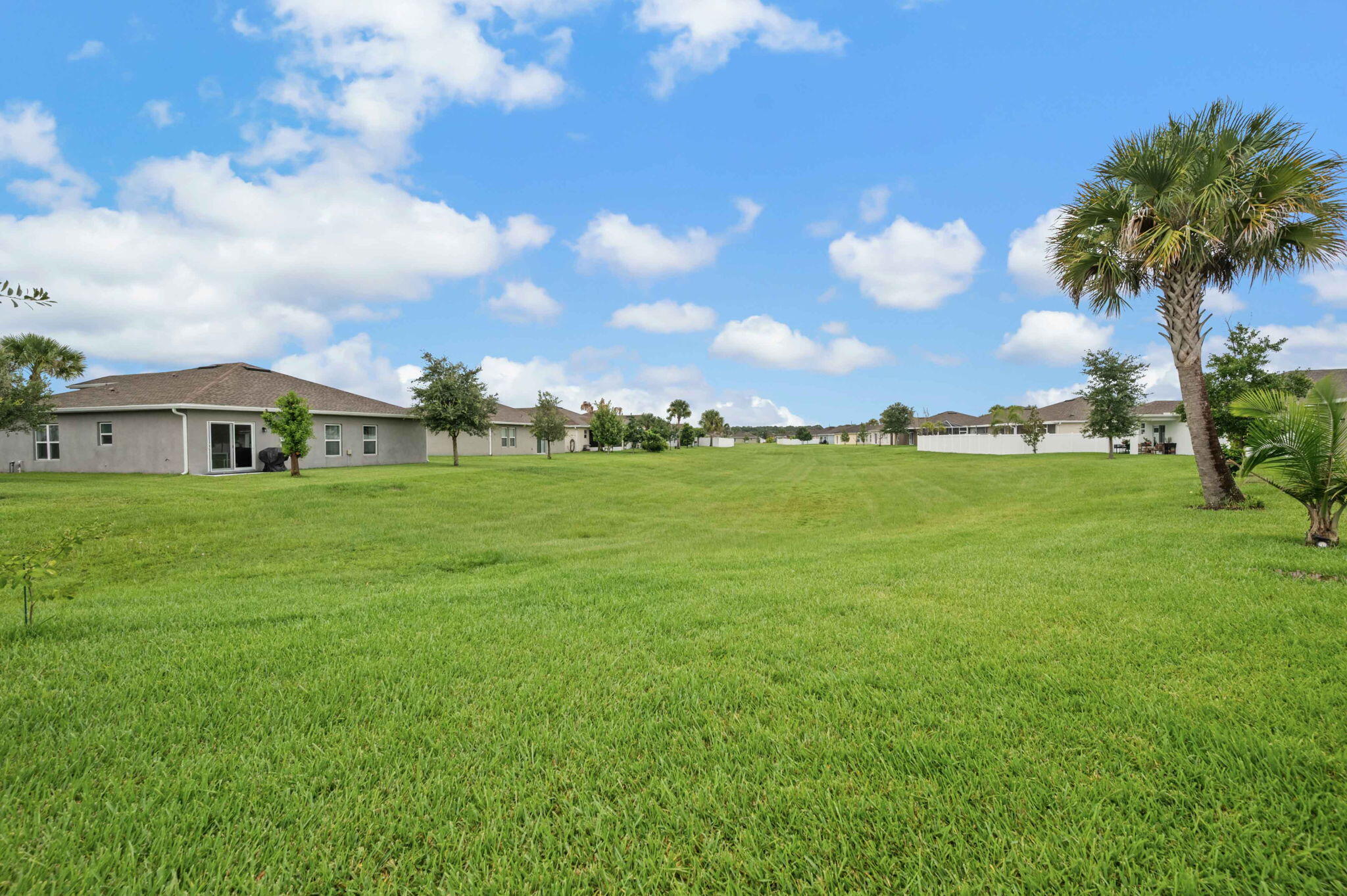 3833 Lancove Way Property Photo 24