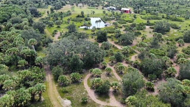 1303 Cabbage Lane Property Photo 8