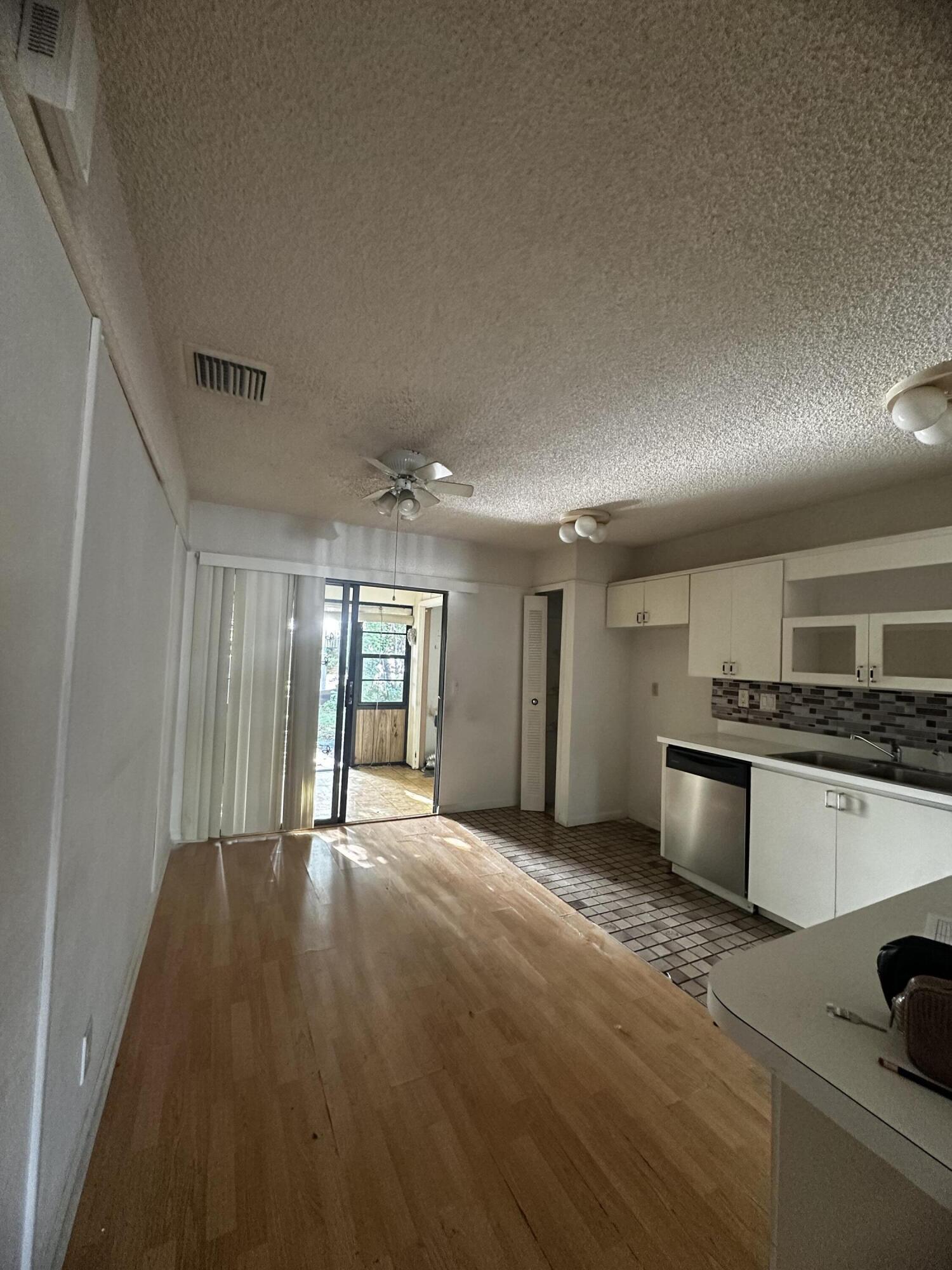5933 Forest Hill Boulevard 3 Property Photo 4