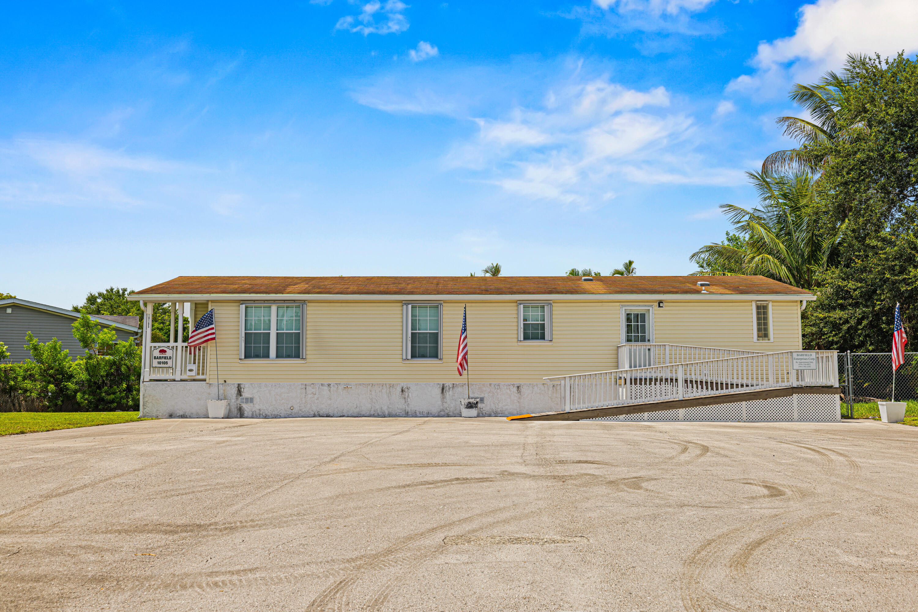 10105 Sw Sandalfoot Boulevard Property Photo 1