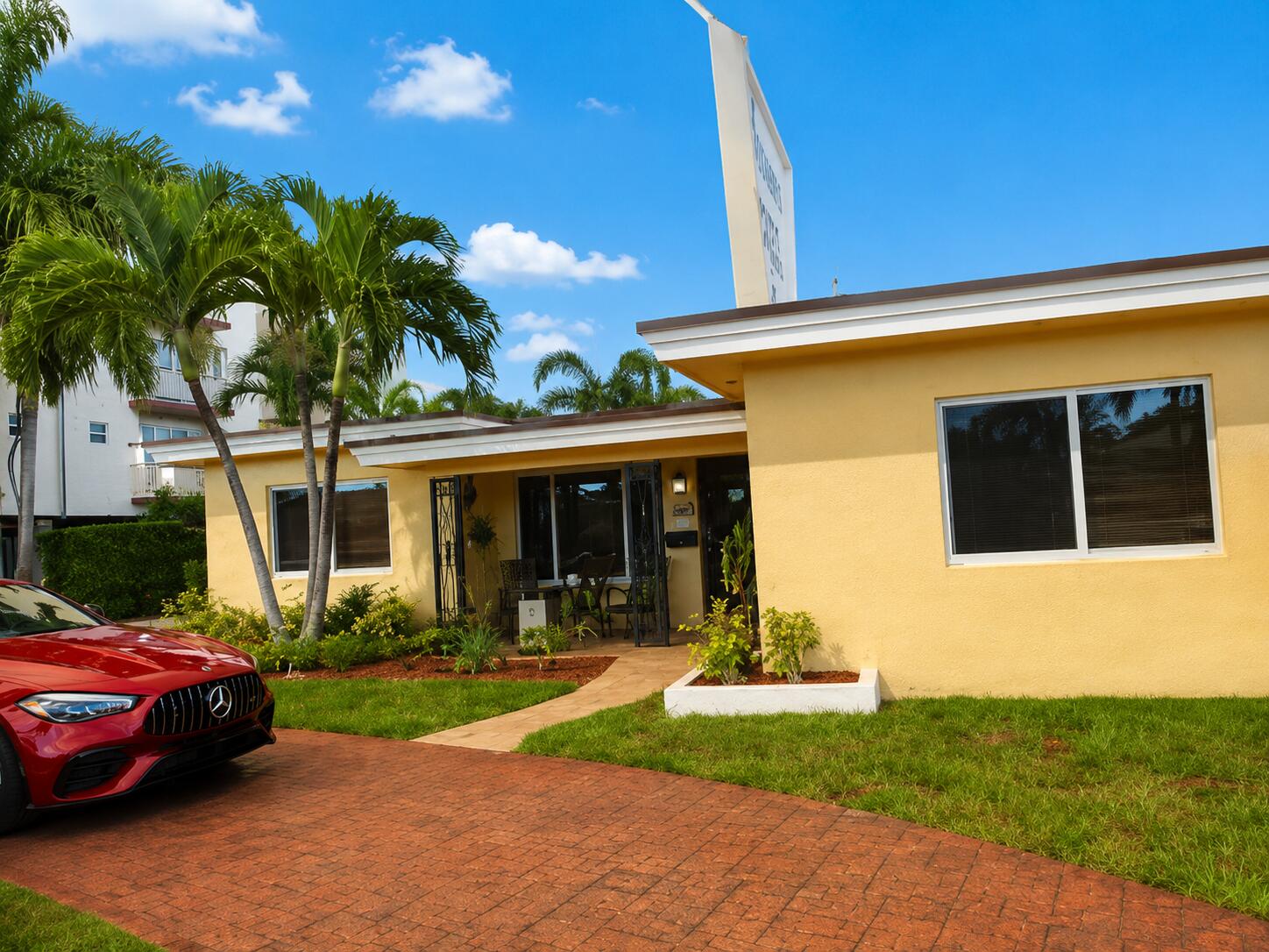 1743 Rodman Street Property Photo 1