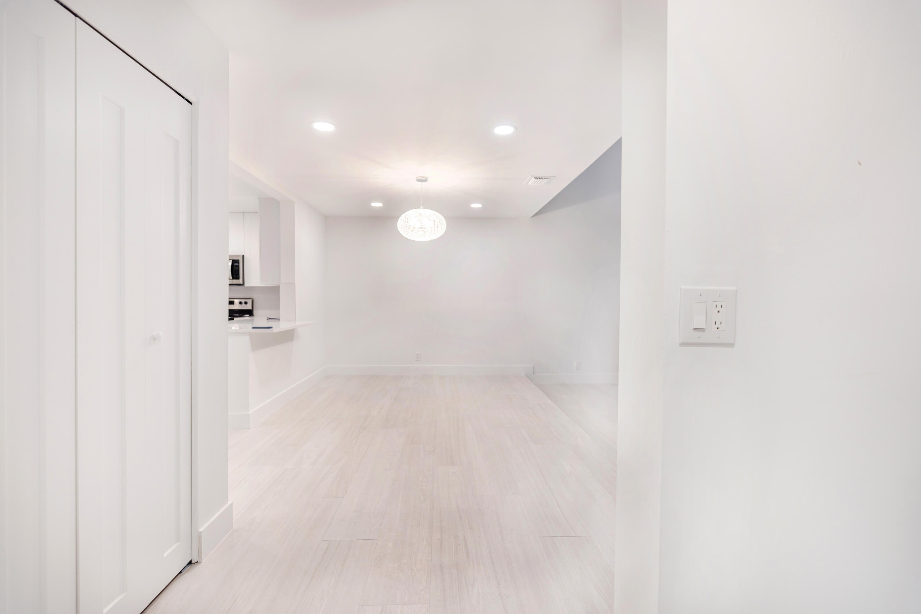 7860 Stanway Place W Property Photo 3