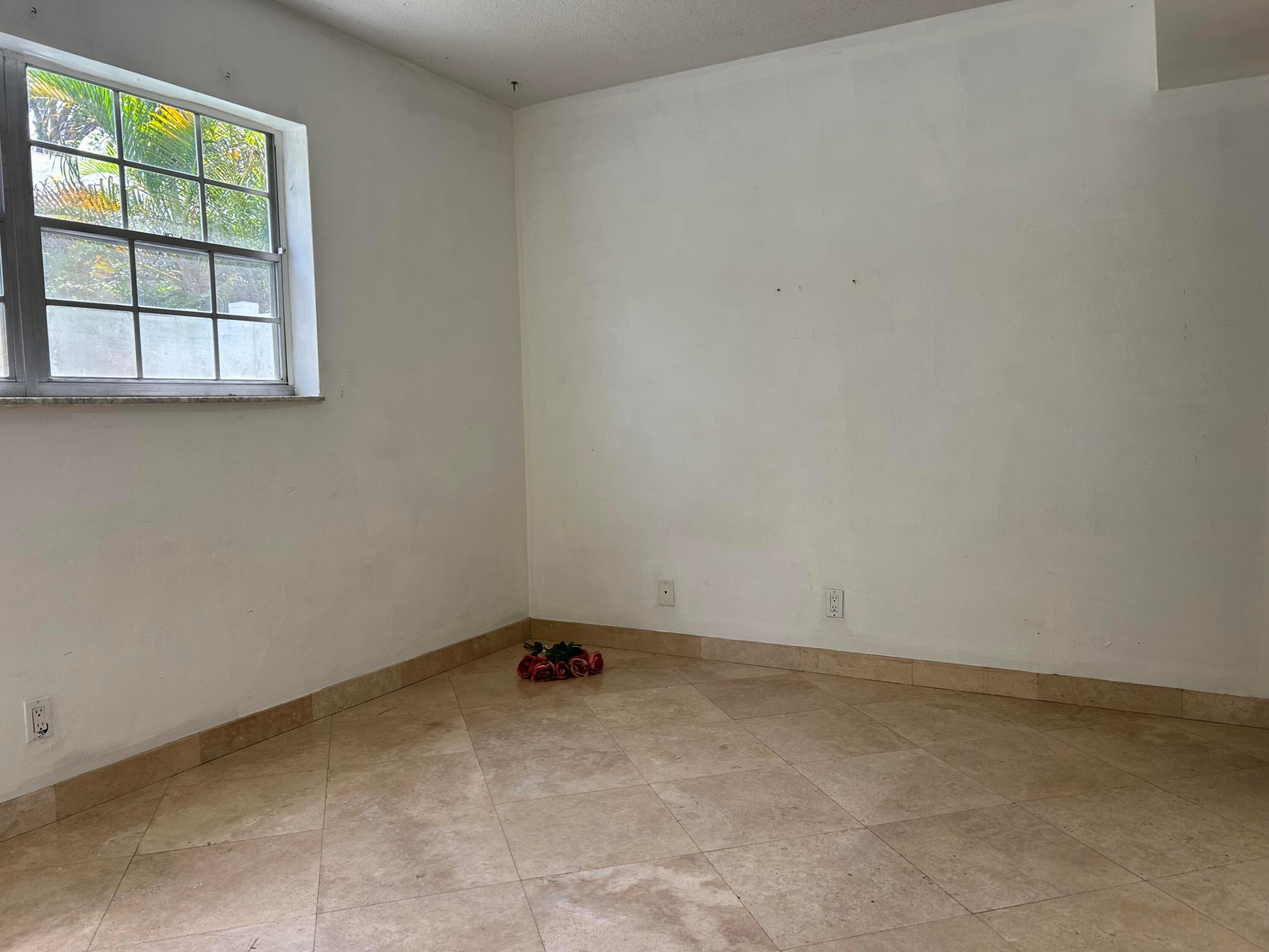 510 Ne 17th Avenue 105 Property Photo 6