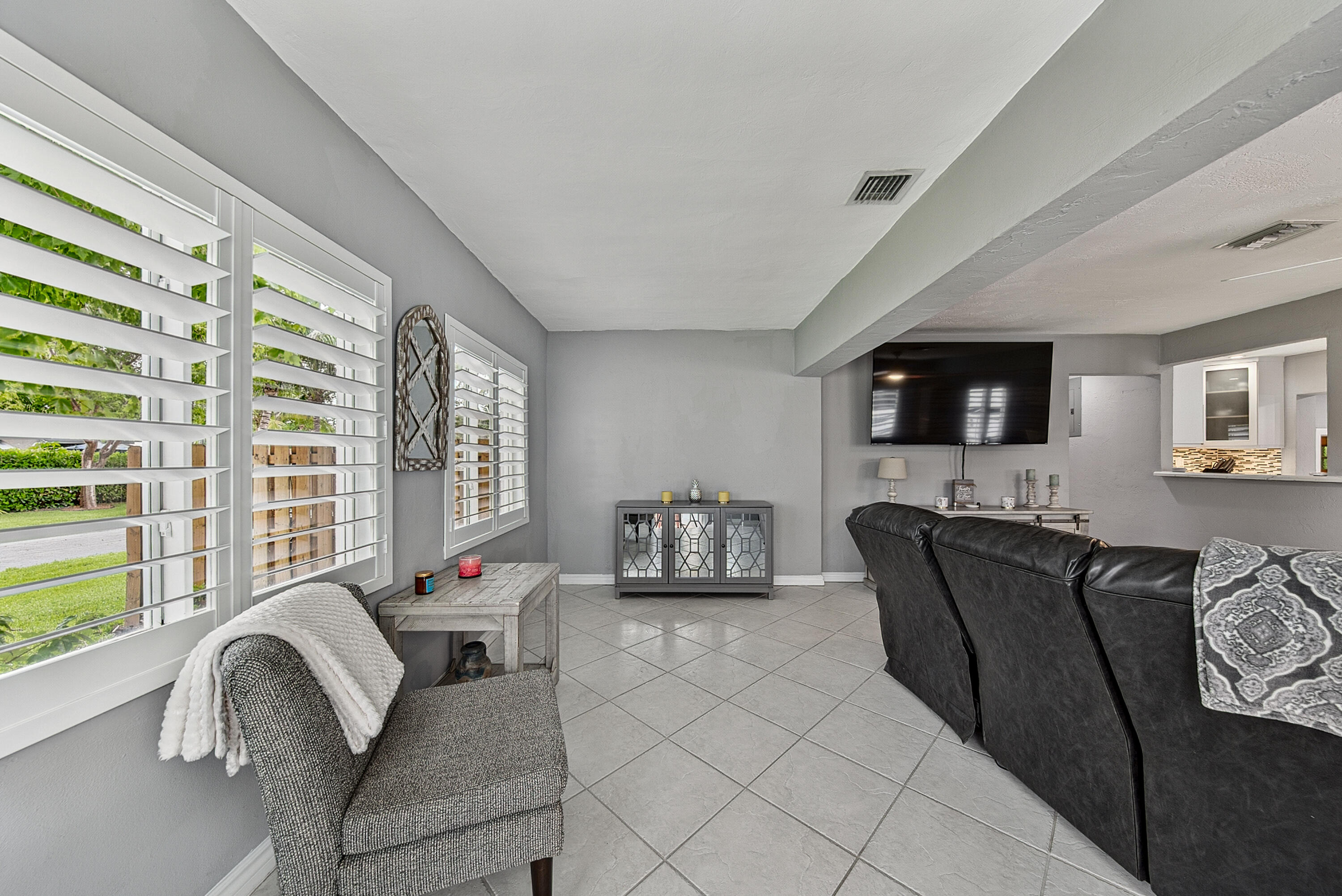800 Sw 19th Street Property Photo 4