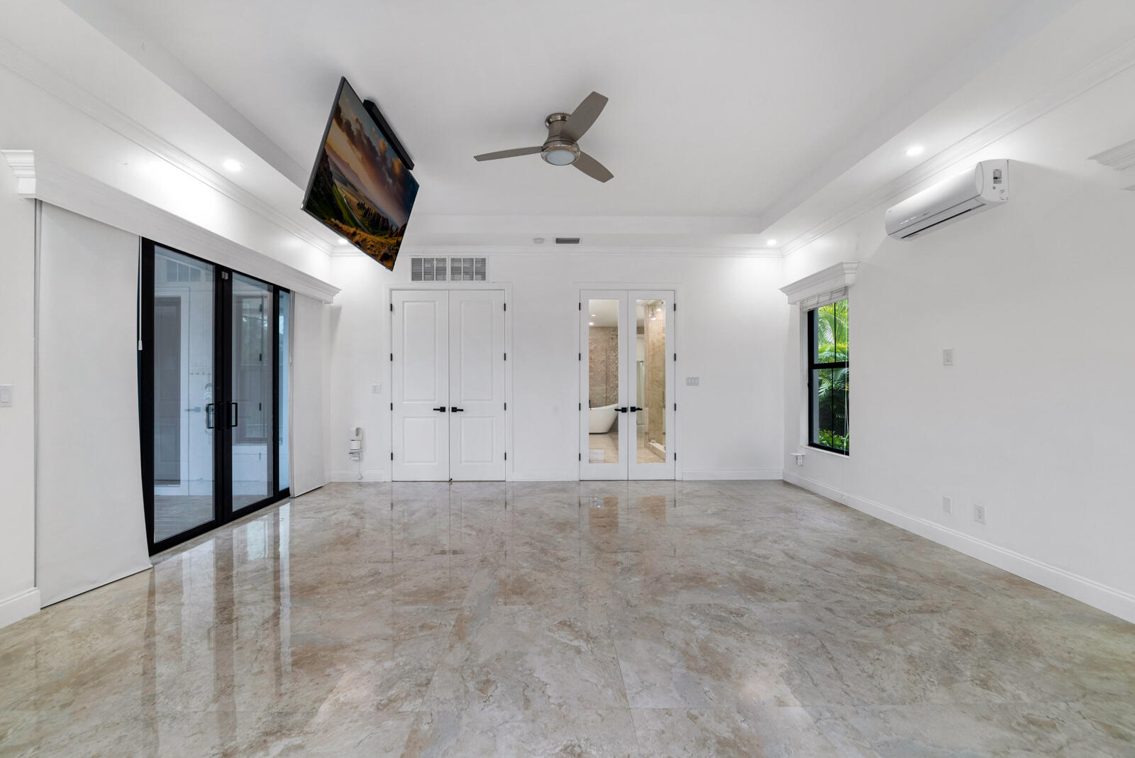 9065 Watercrest Circle E Property Photo 17
