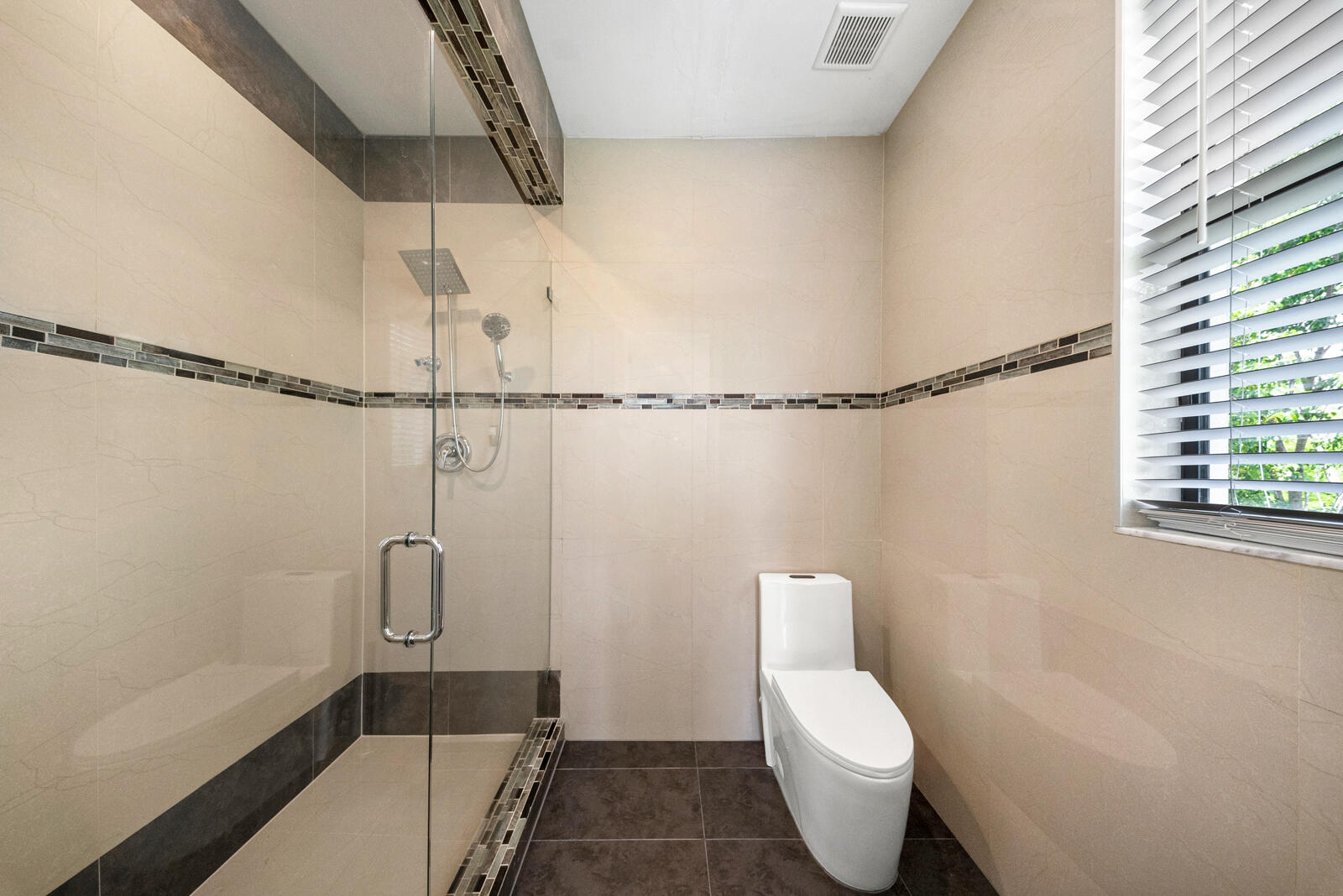9065 Watercrest Circle E Property Photo 40