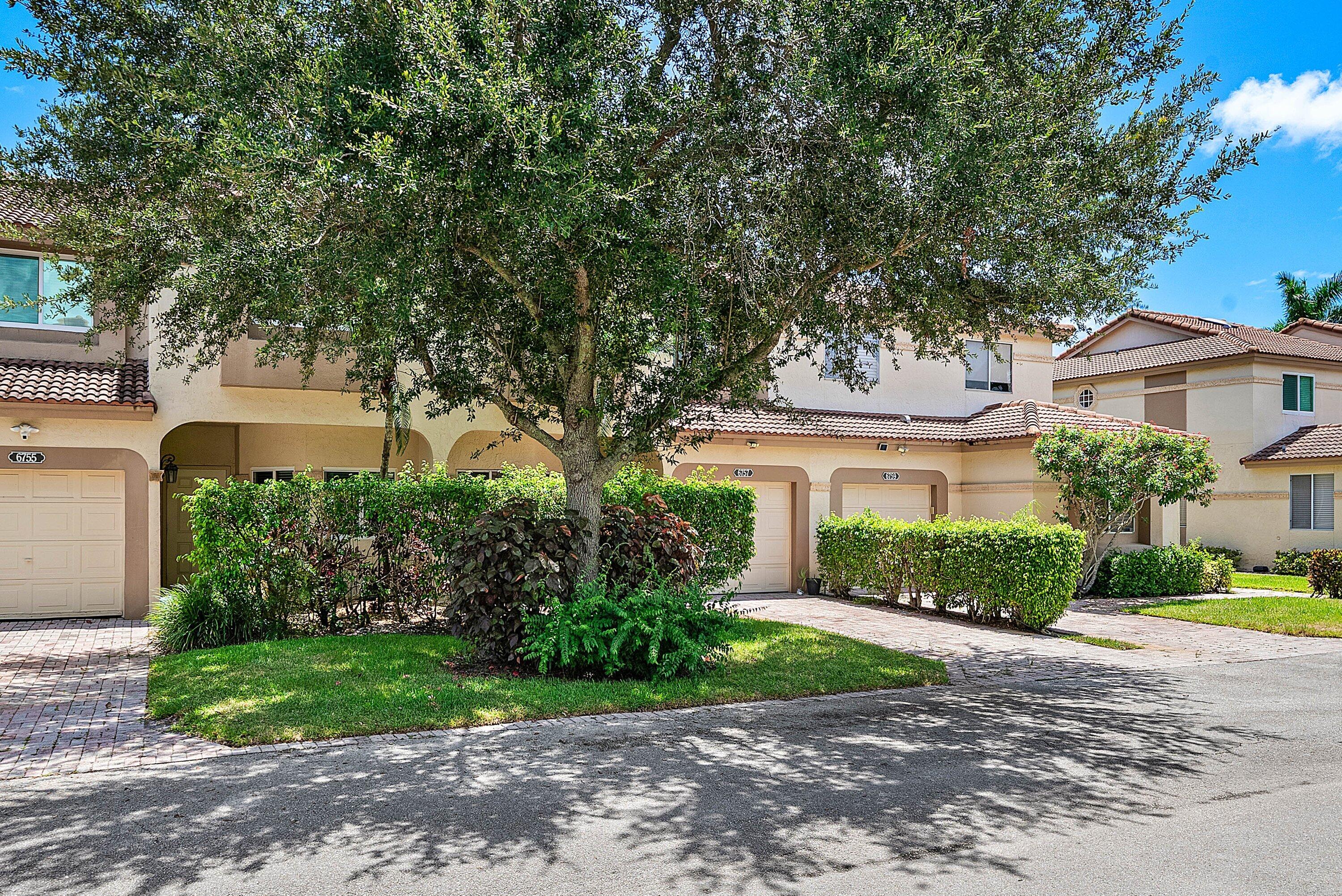 6757 Via Regina Property Photo 5