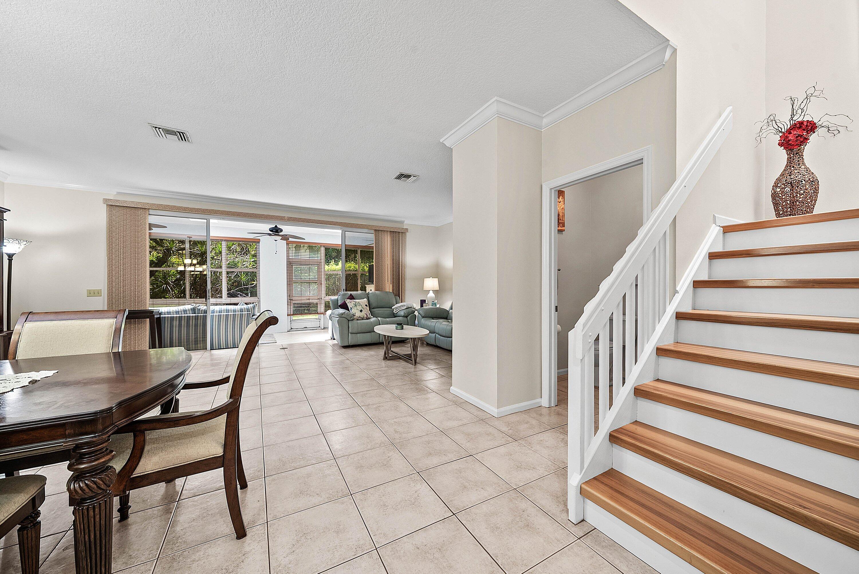 6757 Via Regina Property Photo 15