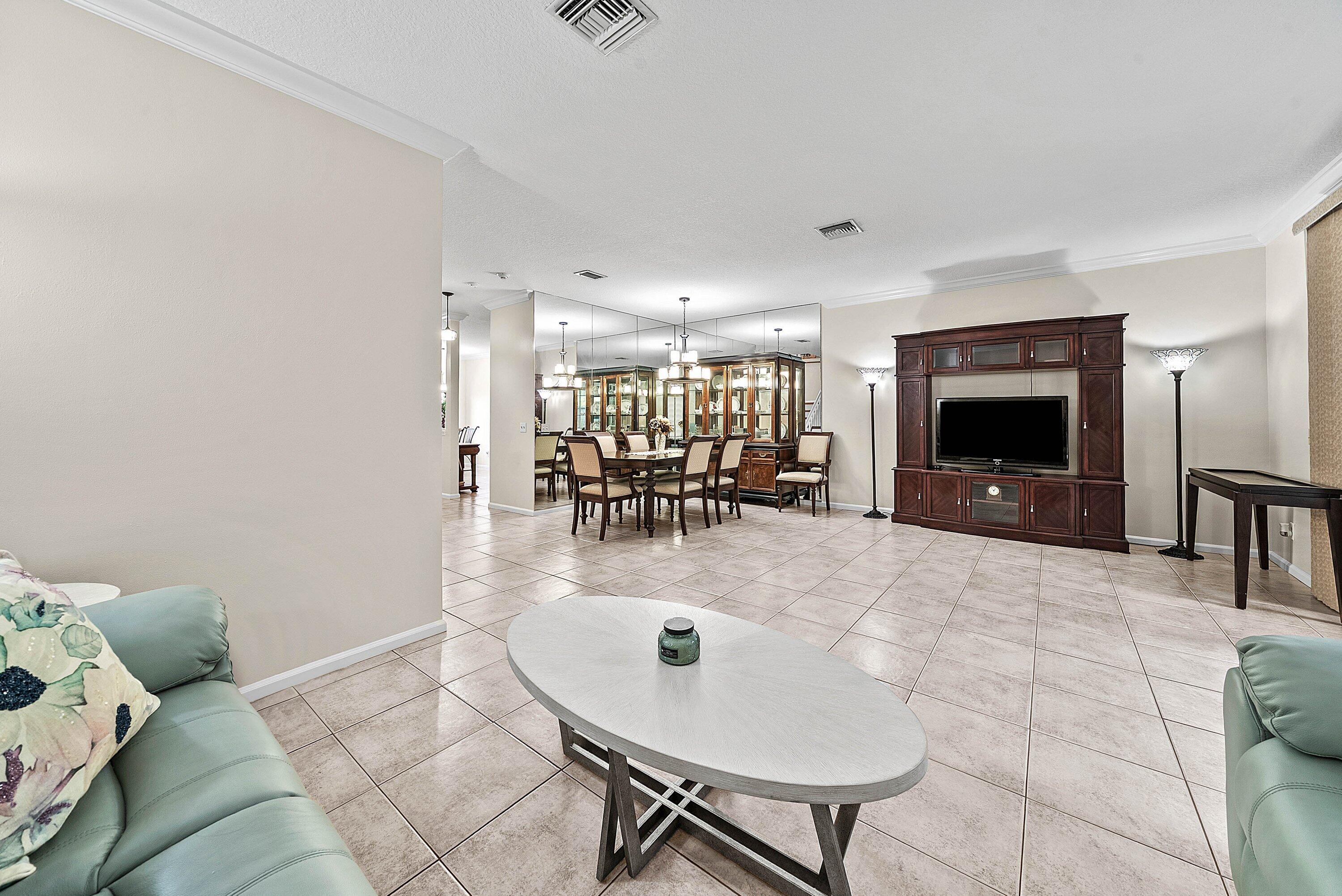 6757 Via Regina Property Photo 21