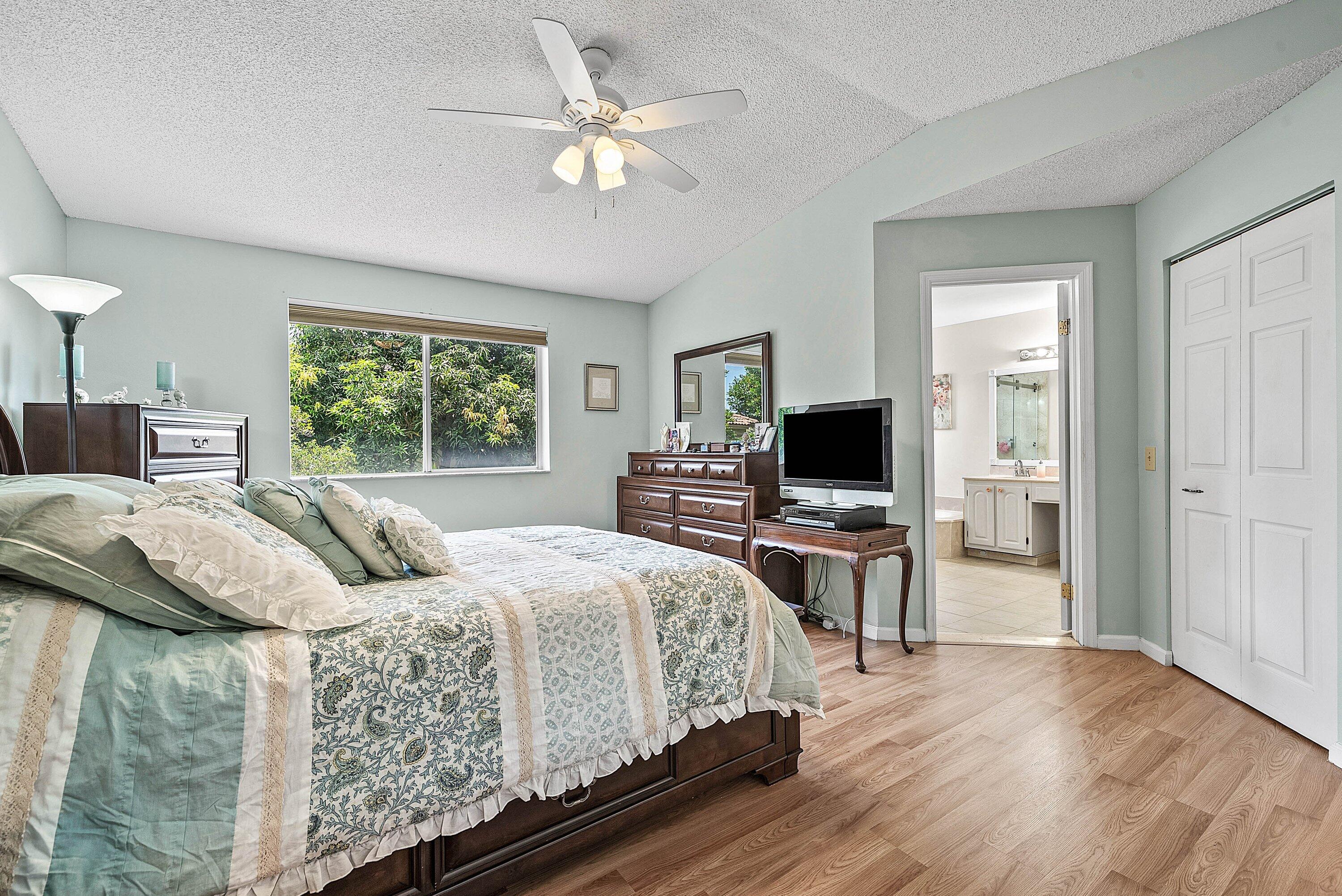 6757 Via Regina Property Photo 24