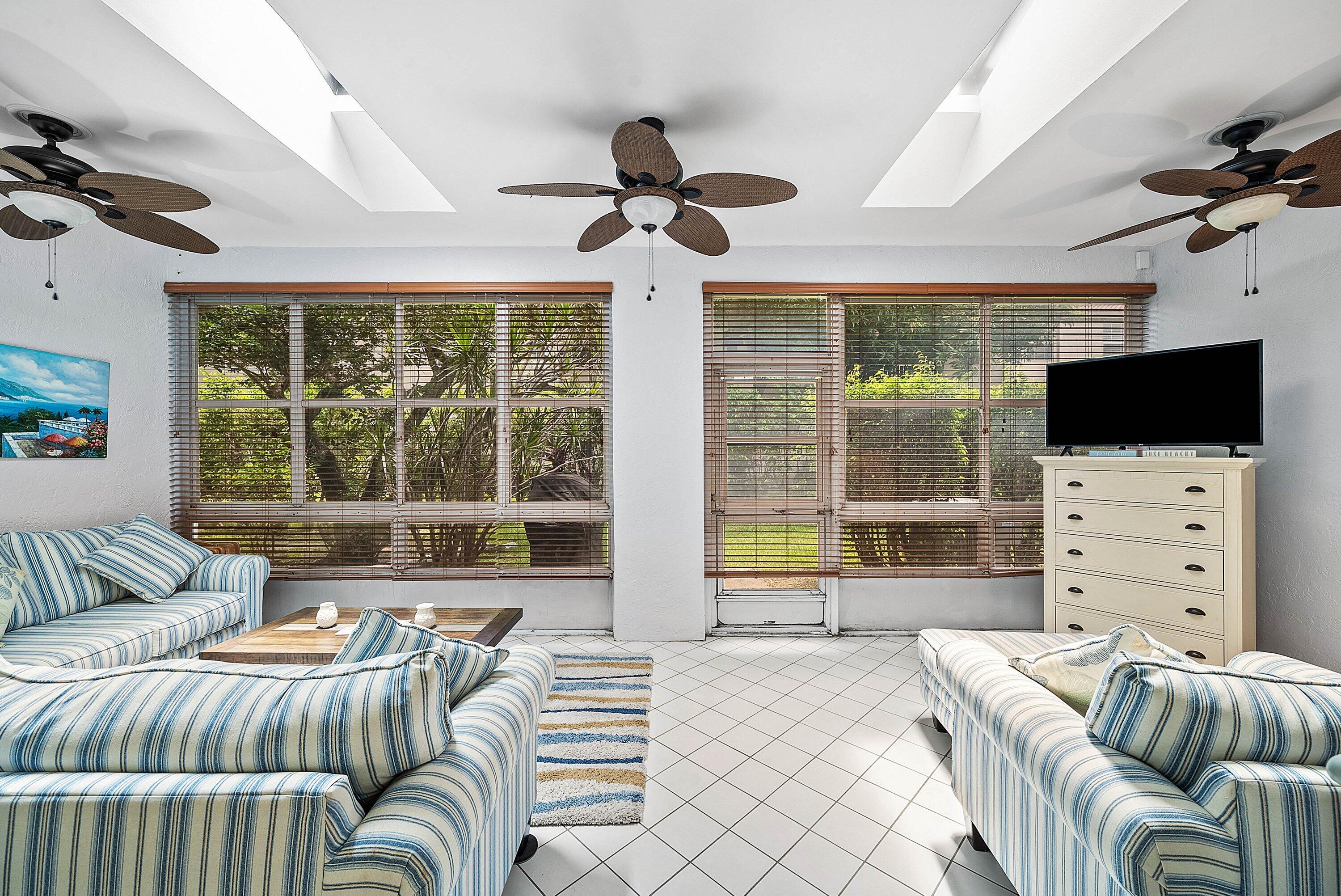 6757 Via Regina Property Photo 37