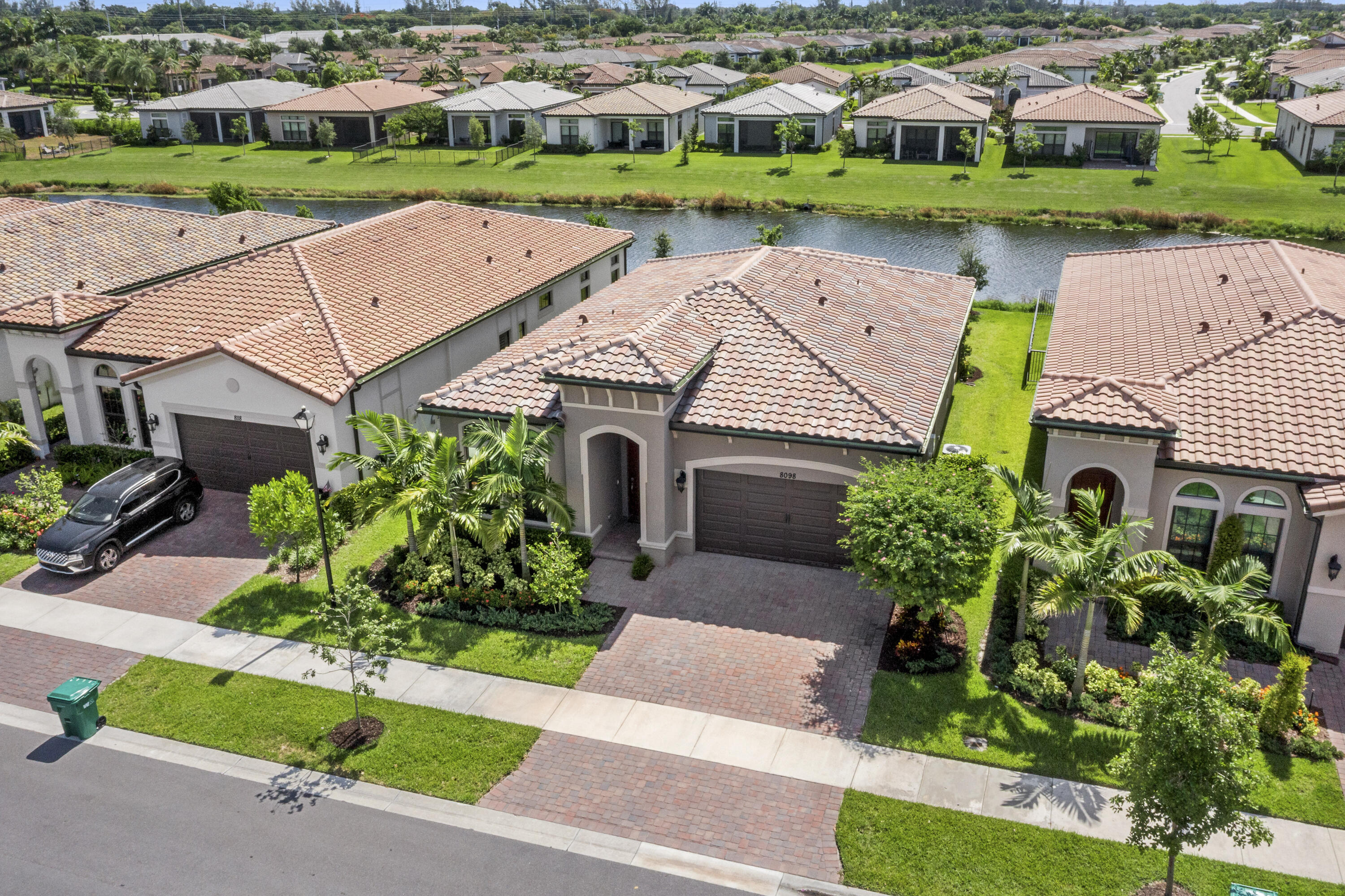 8098 Liberty Way Property Photo 2