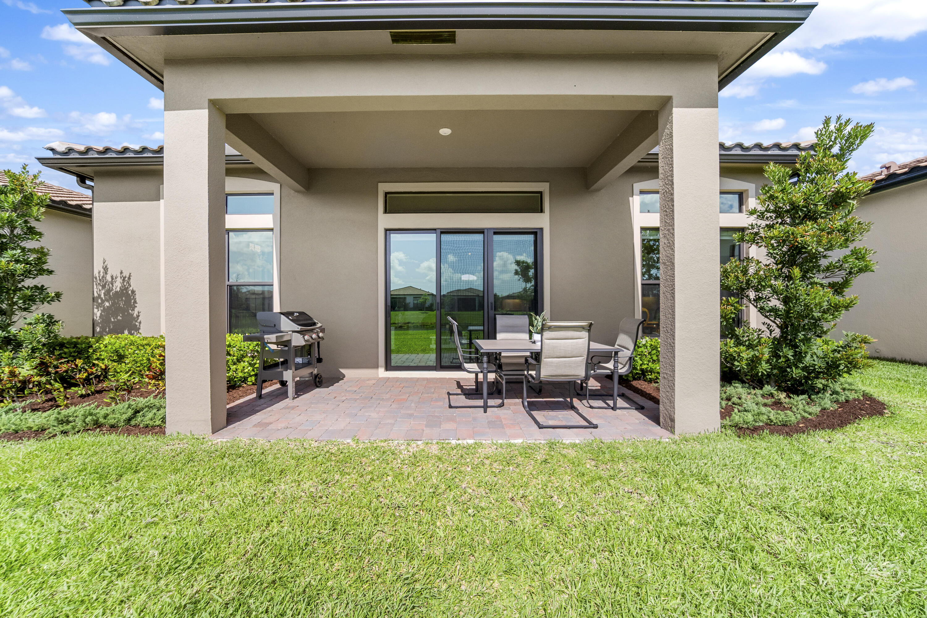 8098 Liberty Way Property Photo 34