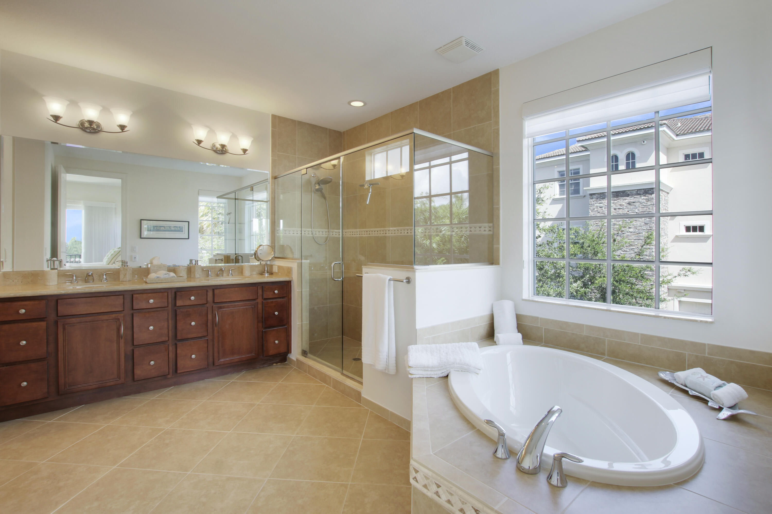 13587 Treasure Cove Circle Property Photo 10