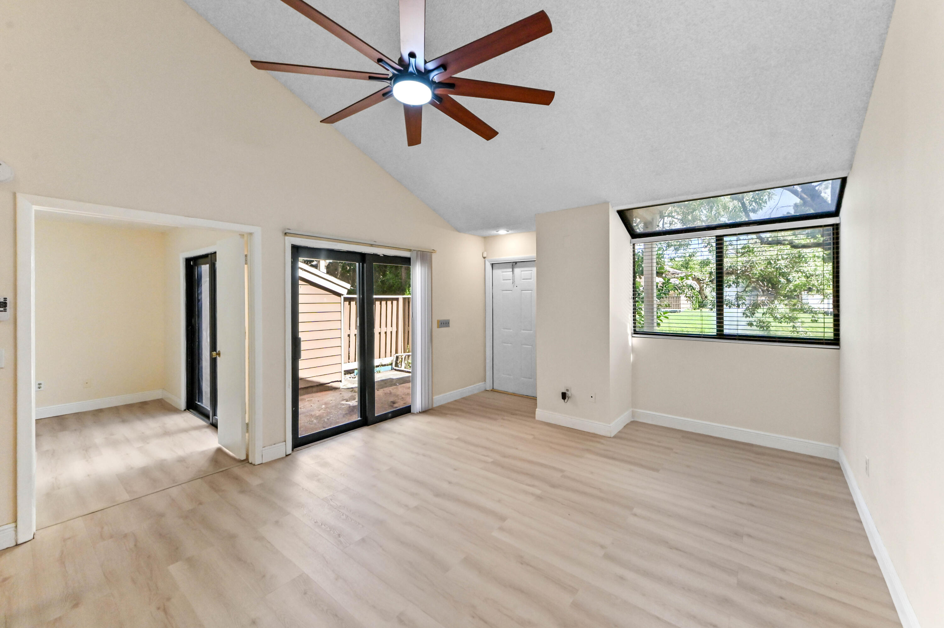 7184 Sportsmans Drive Property Photo 5