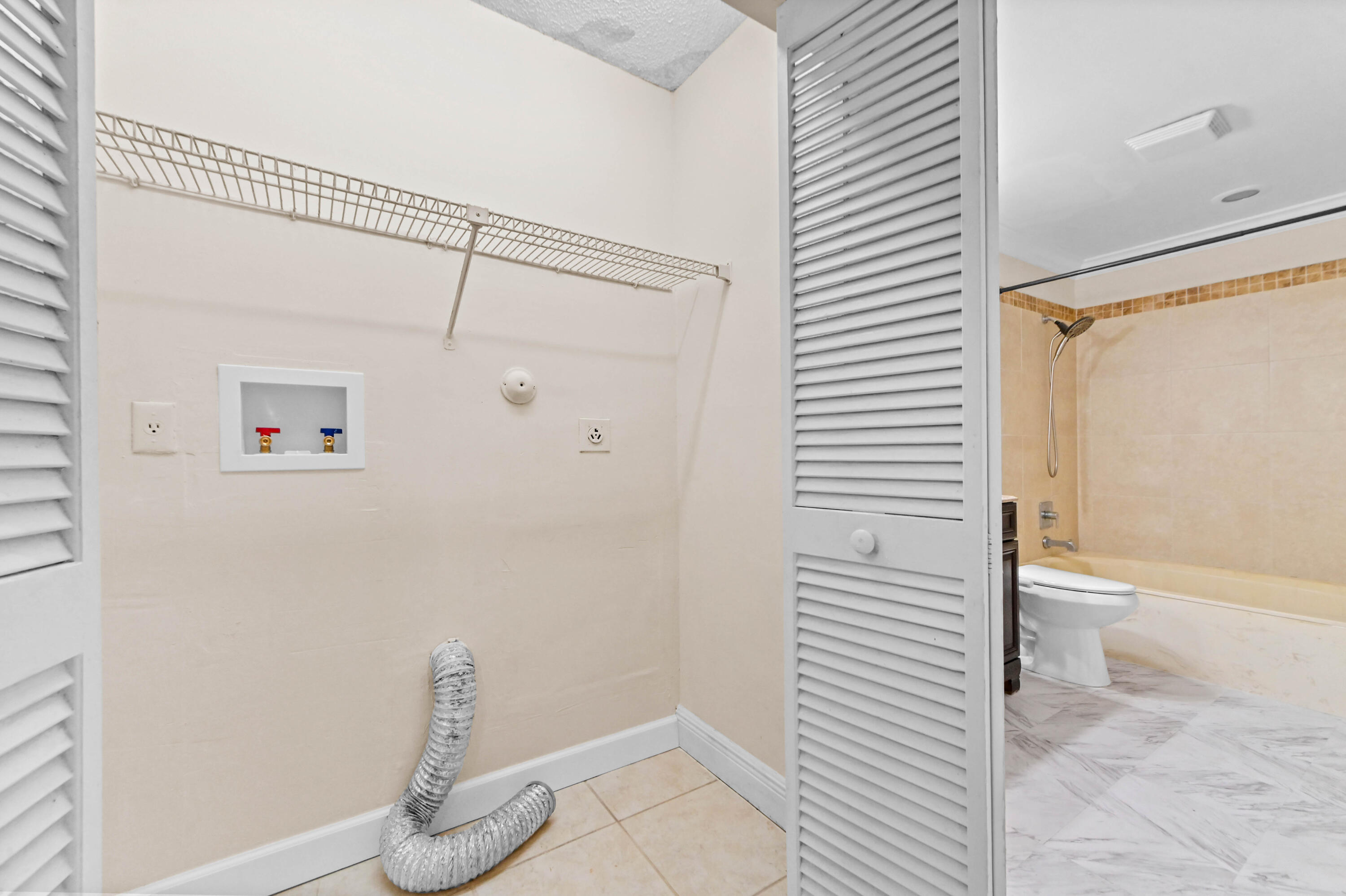 7184 Sportsmans Drive Property Photo 12