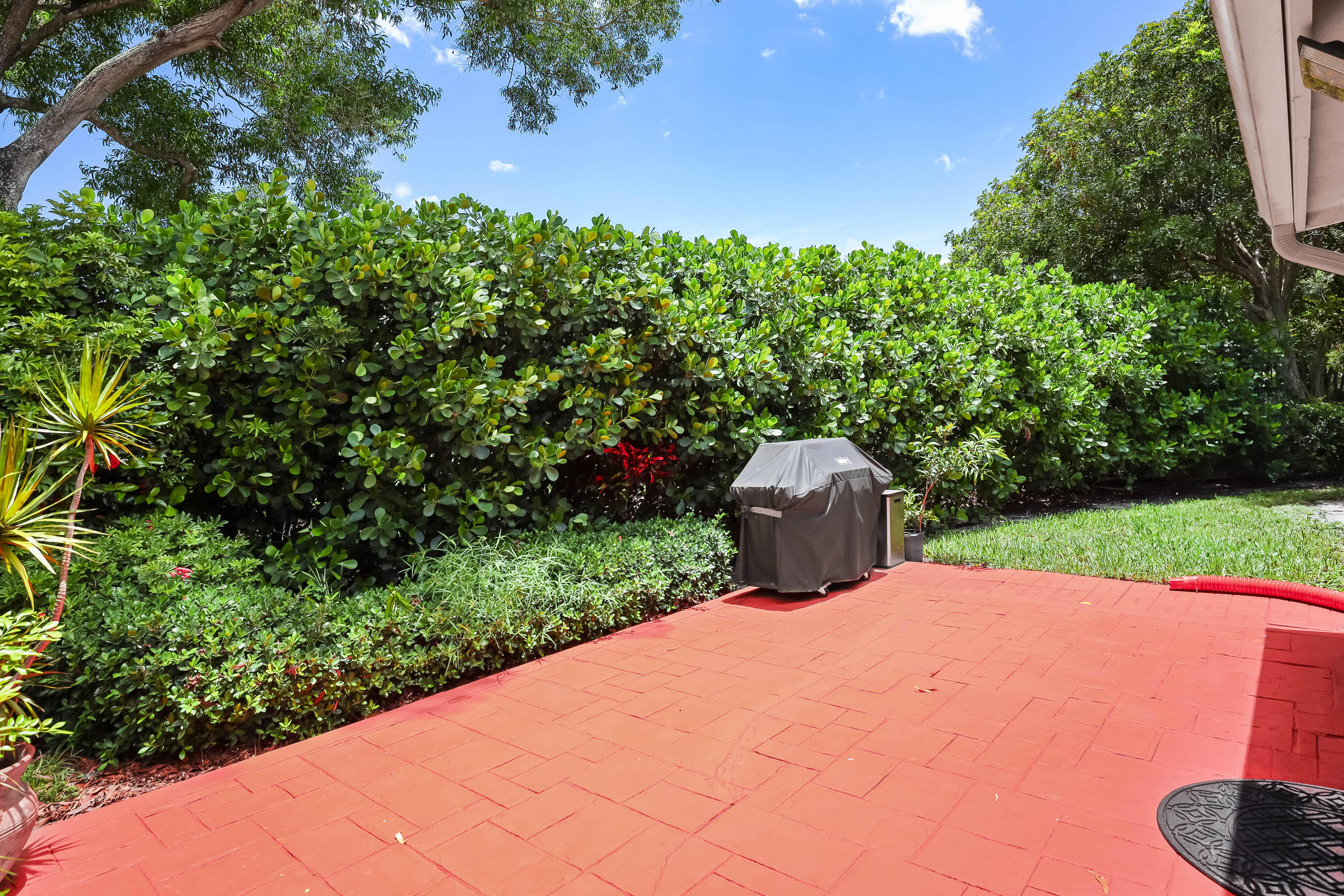 6858 Fountains Circle Property Photo 38