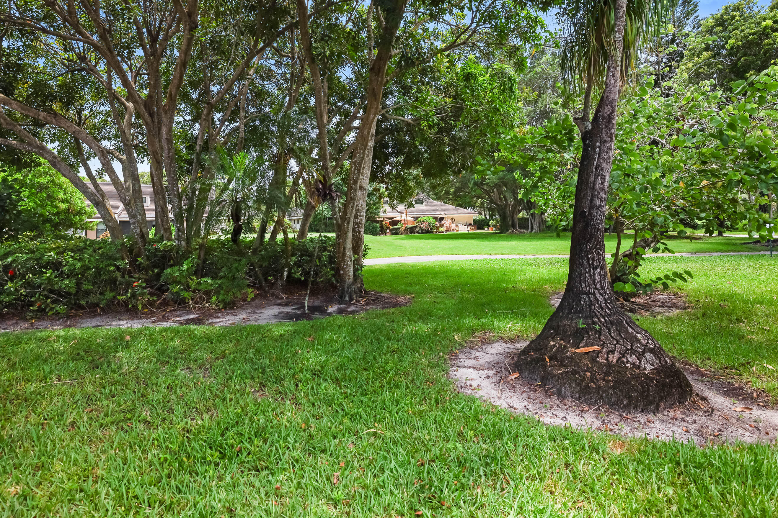 6858 Fountains Circle Property Photo 46