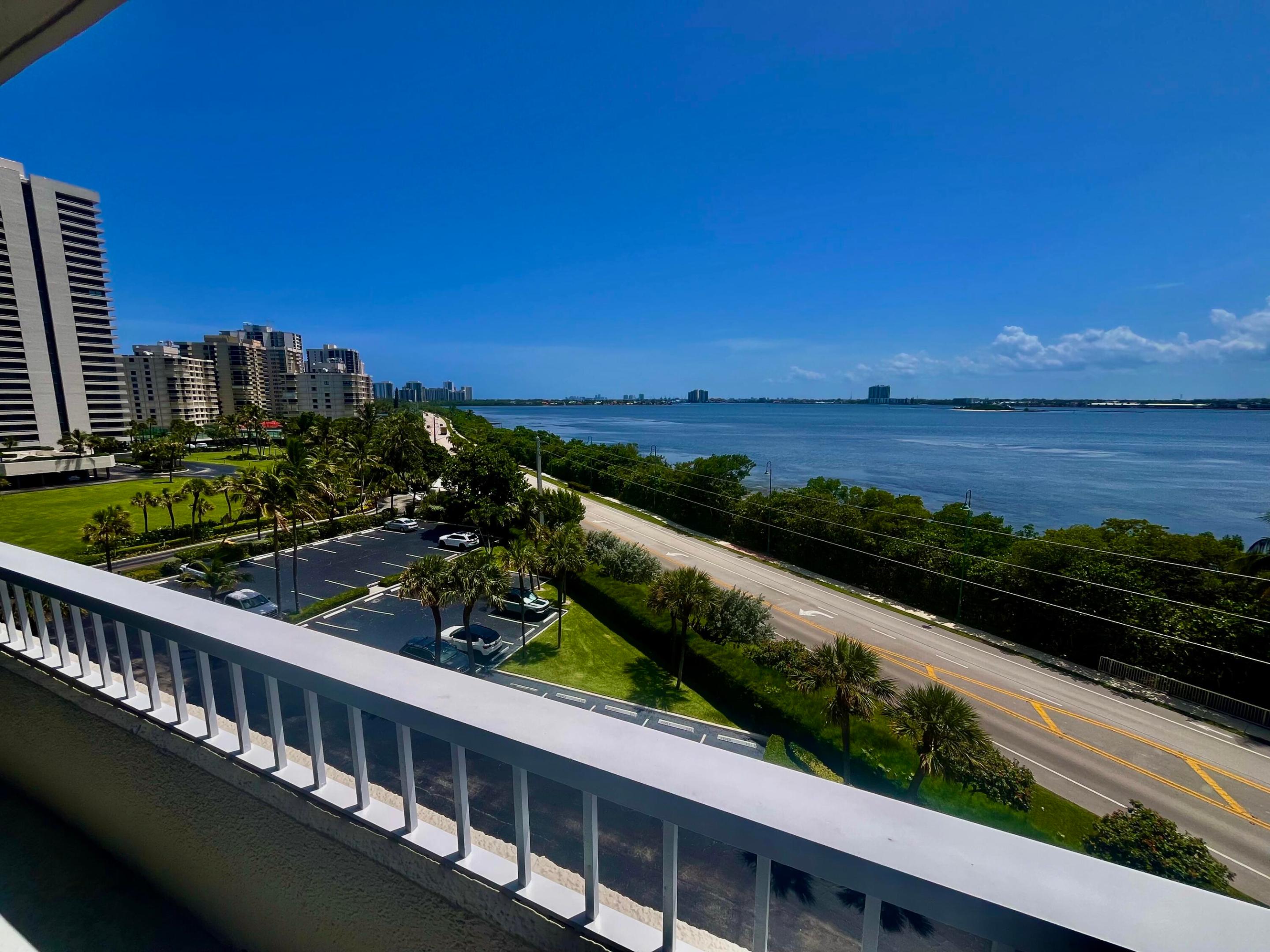 5550 N Ocean Drive 6d Property Photo 6