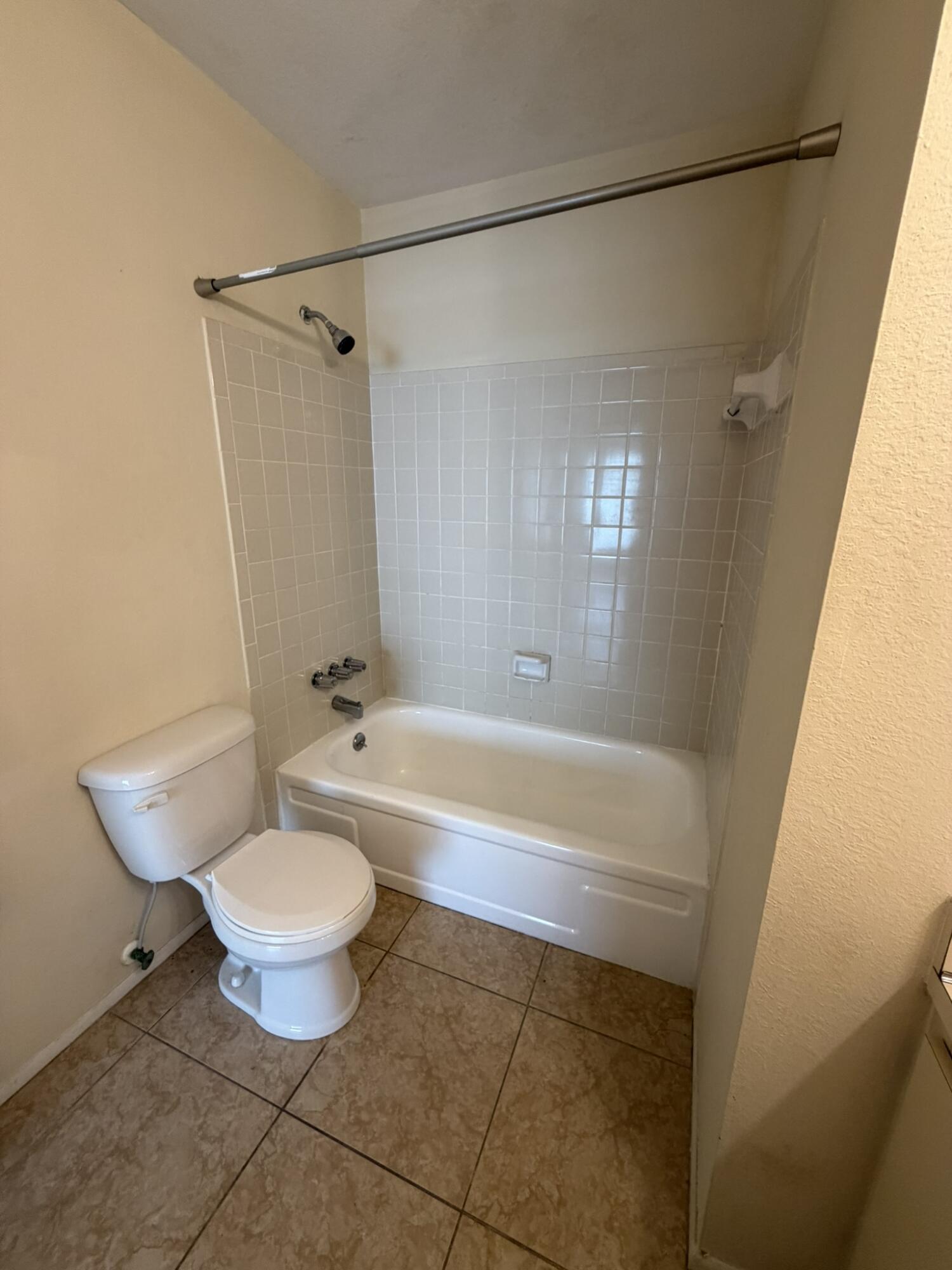 1720 Se Linpark Court Property Photo 13