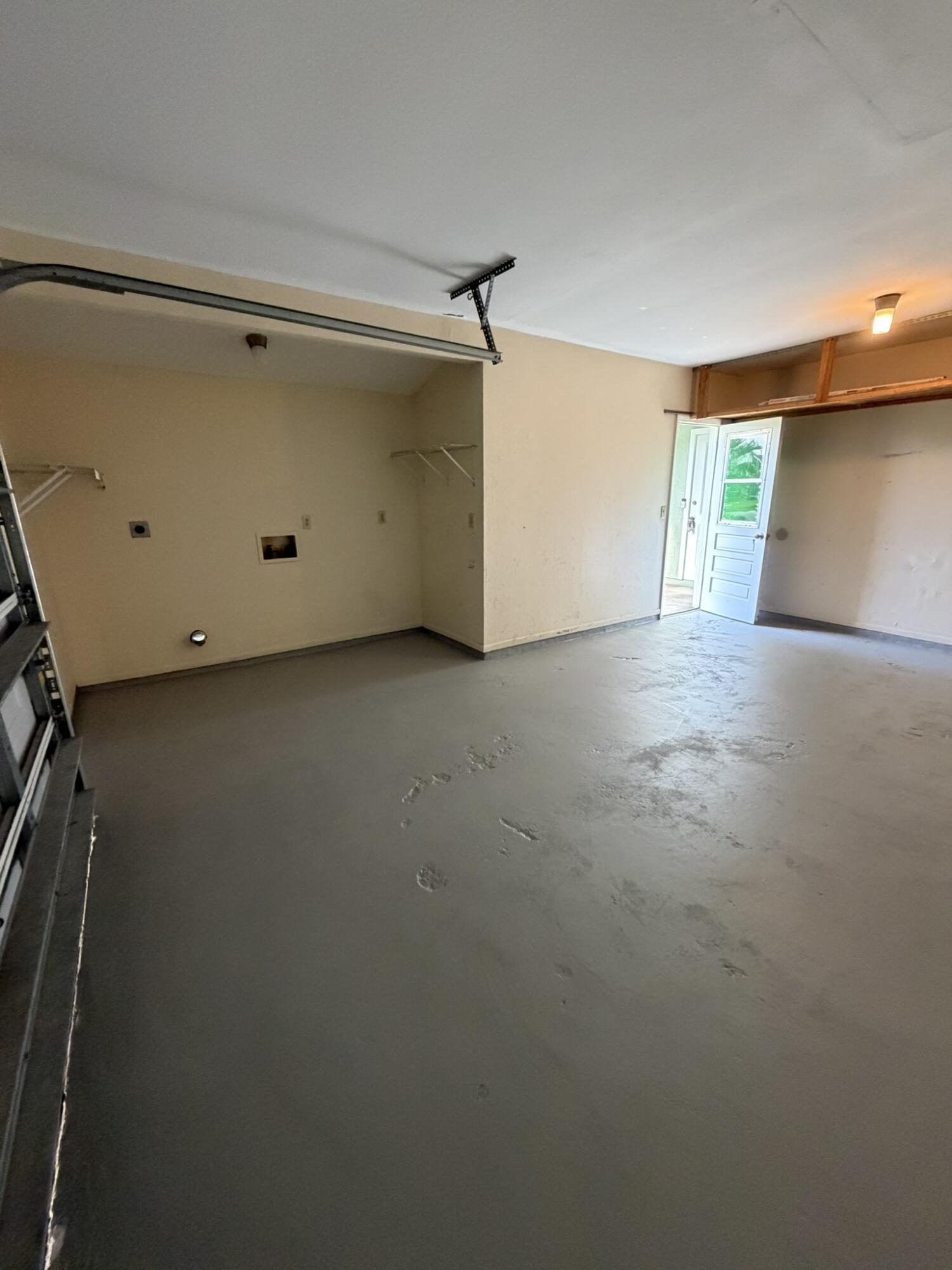 1720 Se Linpark Court Property Photo 21