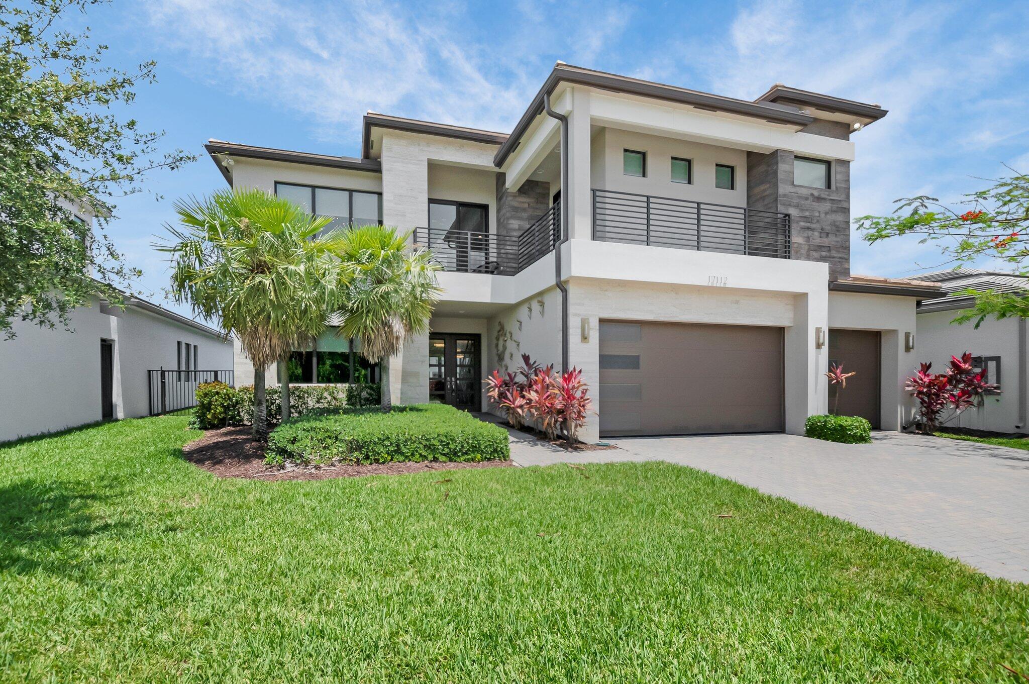 17112 Aquavera Way Property Photo 3