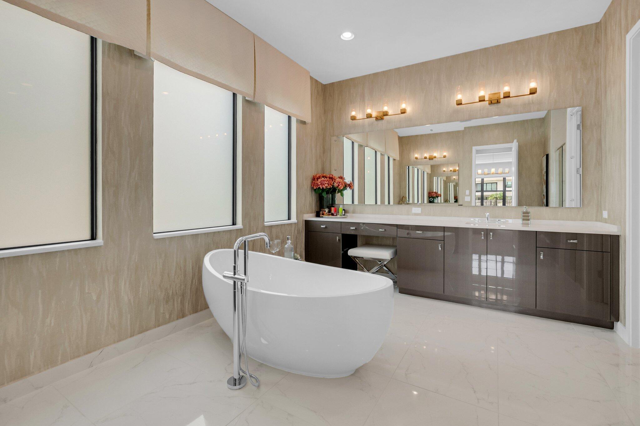 17112 Aquavera Way Property Photo 31