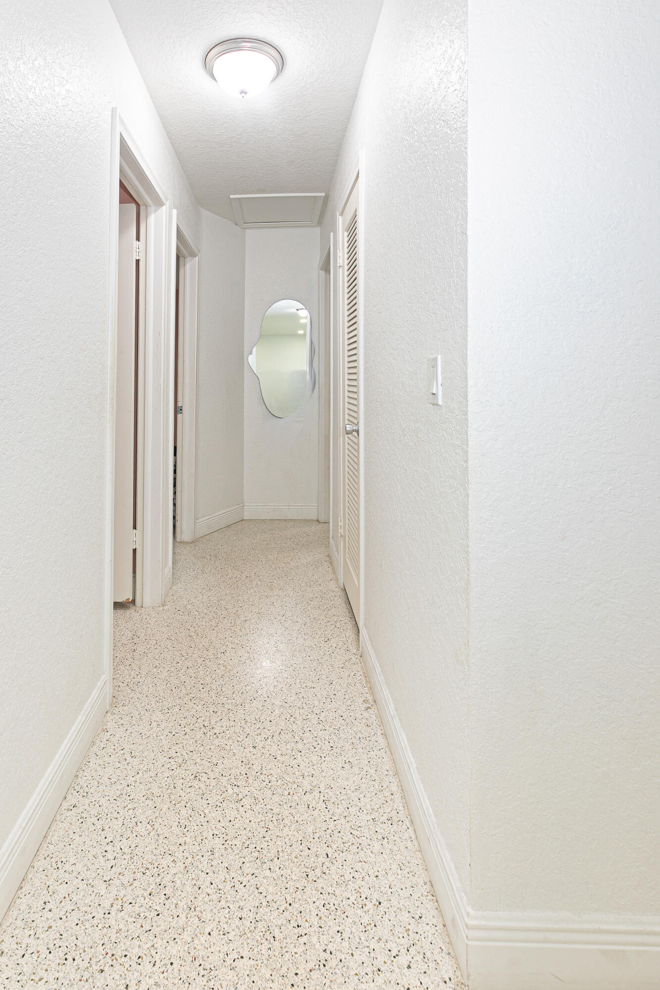 2395 Edgewater Drive Property Photo 15