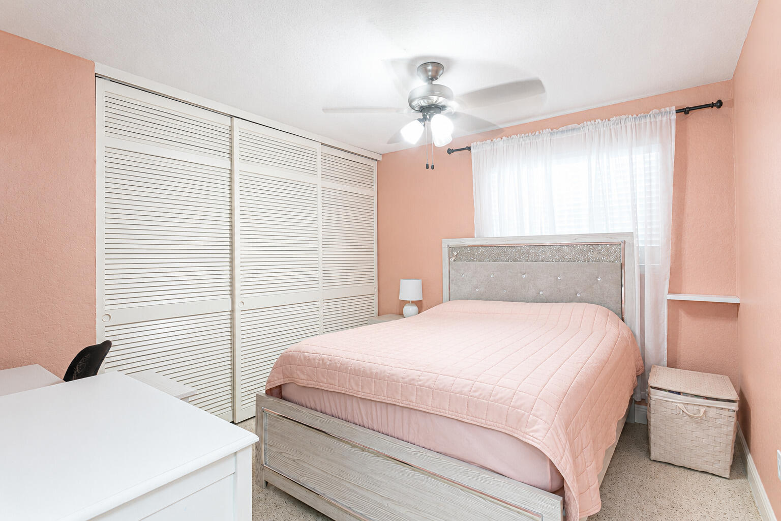 2395 Edgewater Drive Property Photo 18