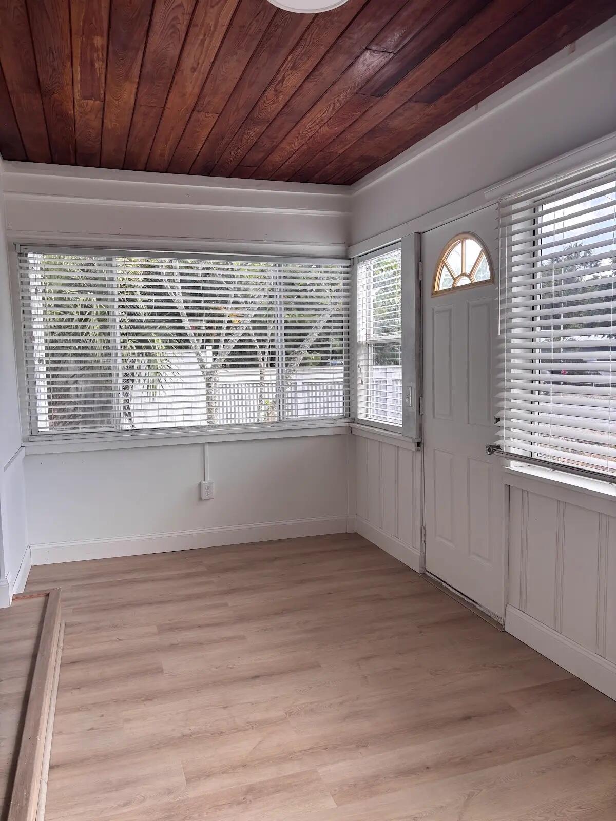 2472 Ne Pine Avenue Property Photo 20