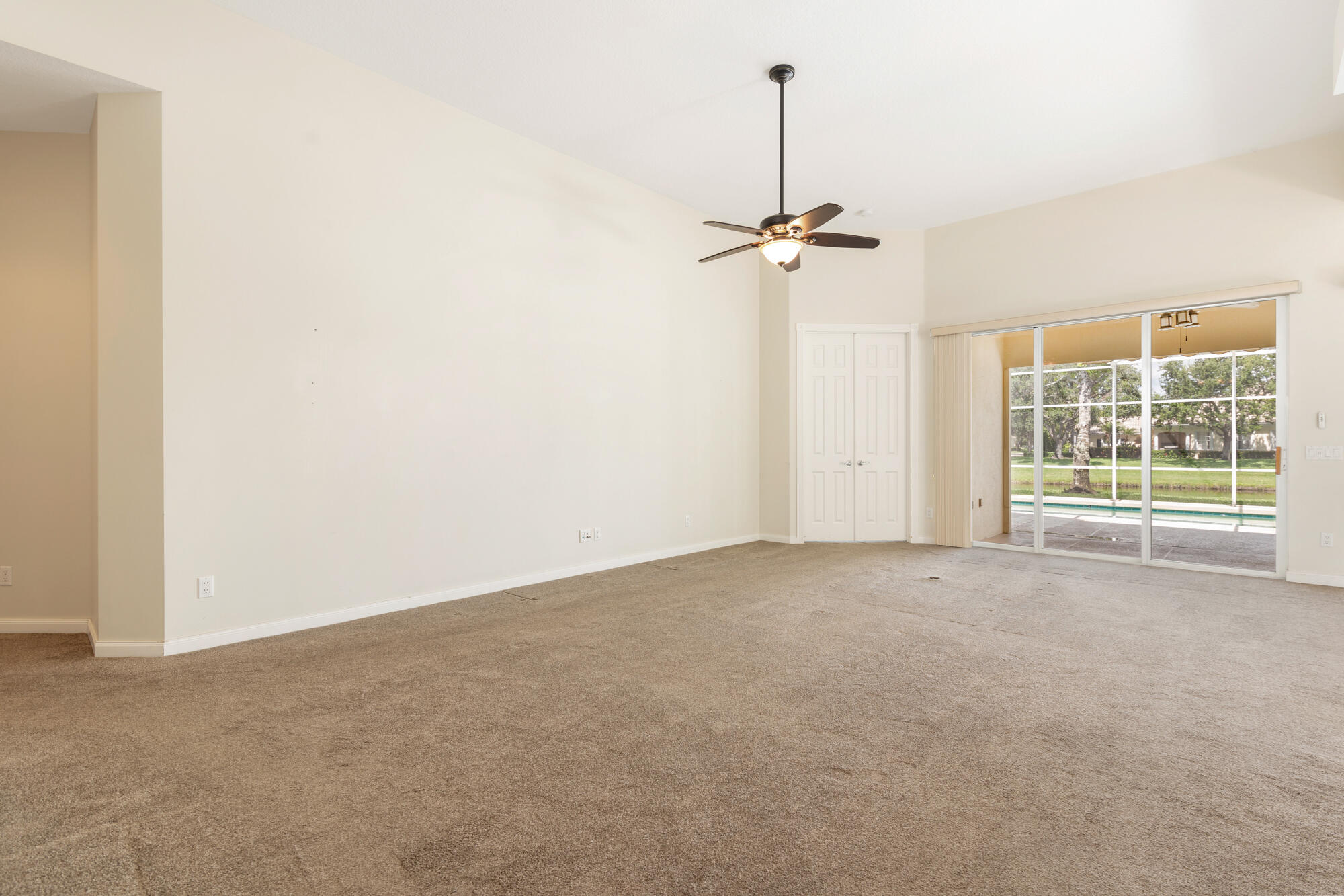 150 Euphrates Circle Property Photo 14
