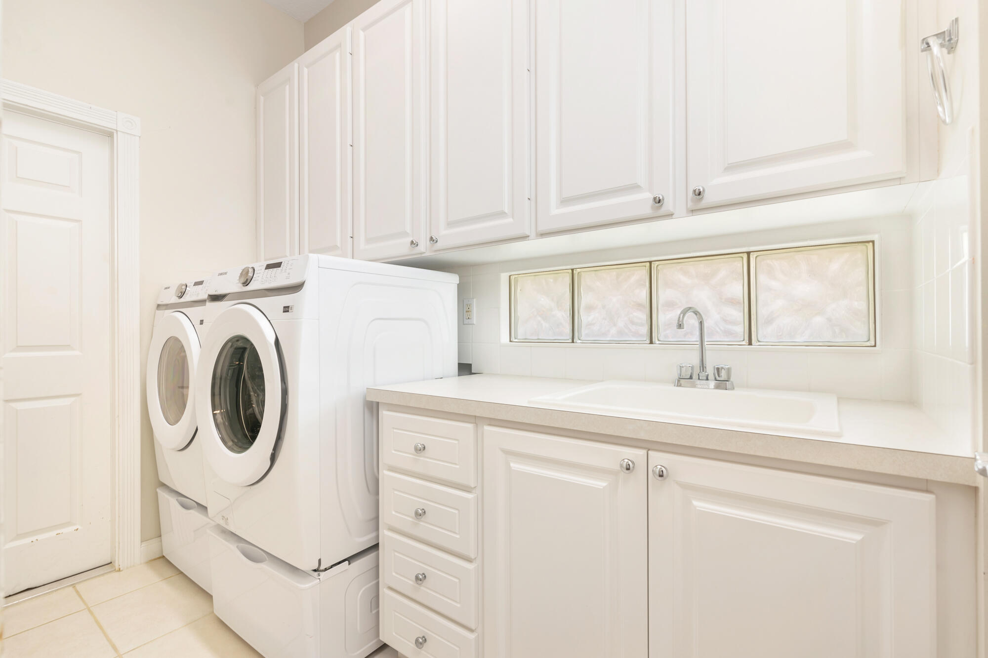150 Euphrates Circle Property Photo 30