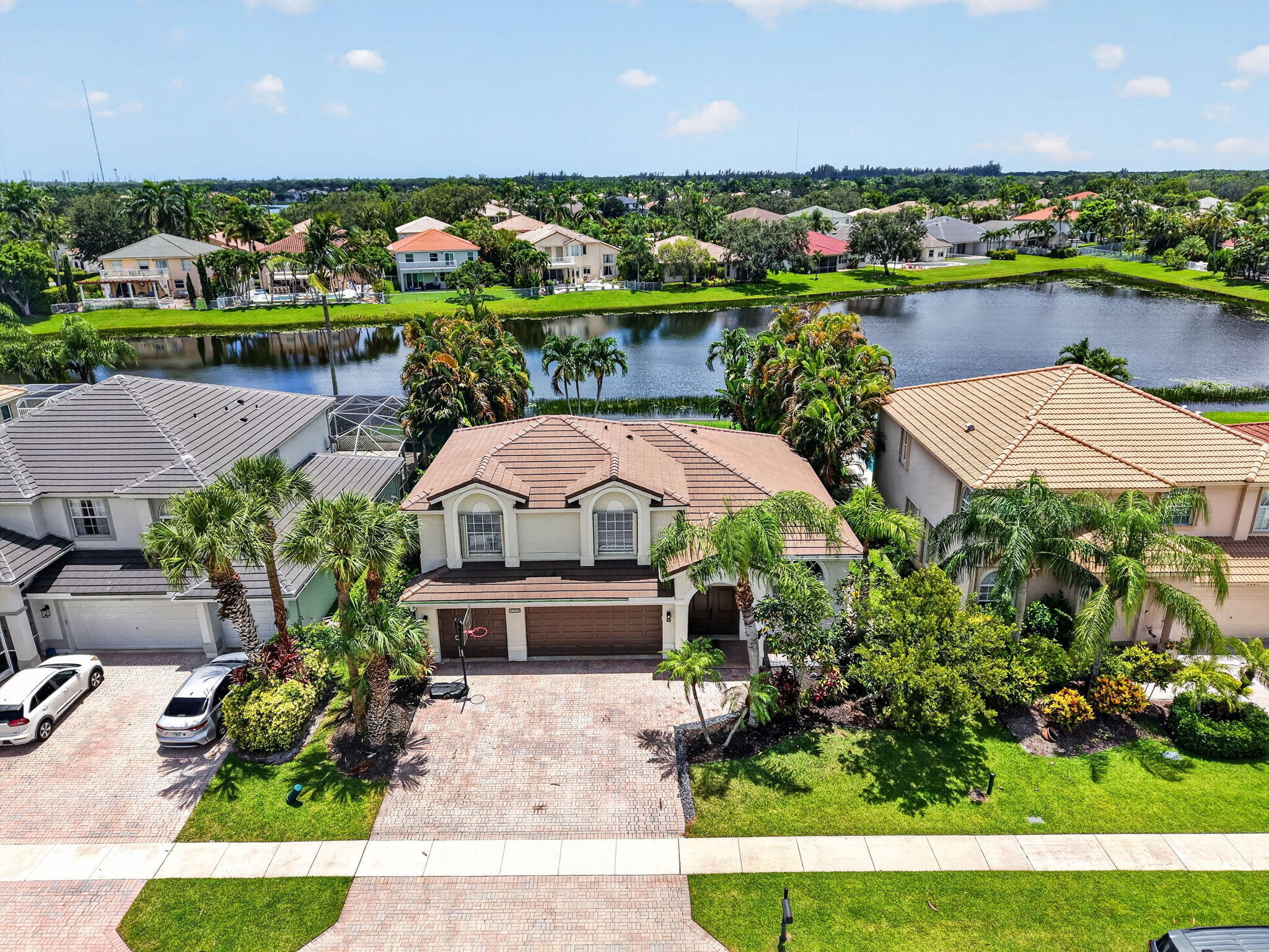 4085 BAHIA ISLE Circle Property Photo 1