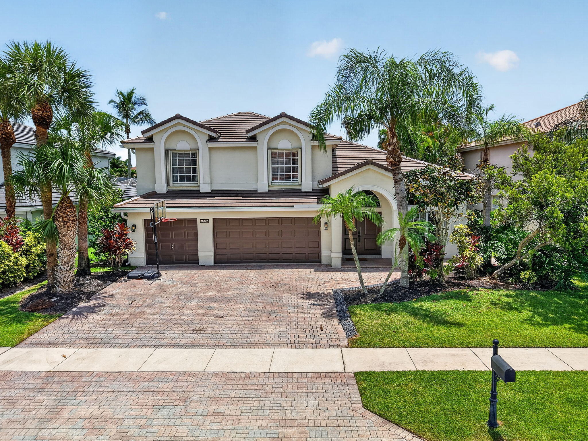 4085 Bahia Isle Circle Property Photo 2