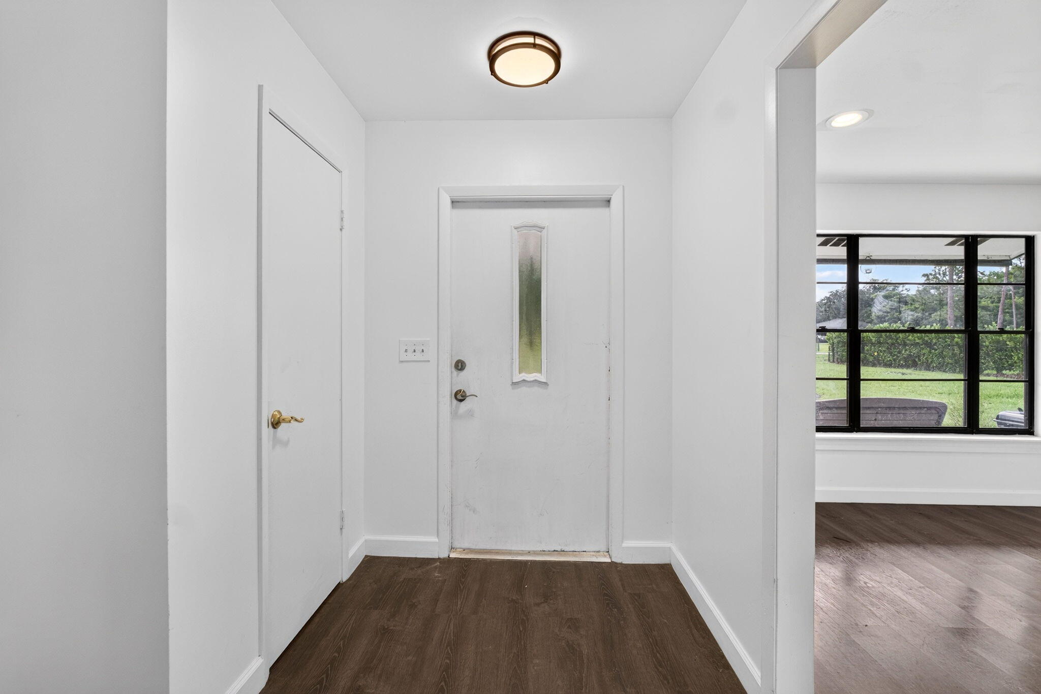 5989 Coconut Boulevard Property Photo 5